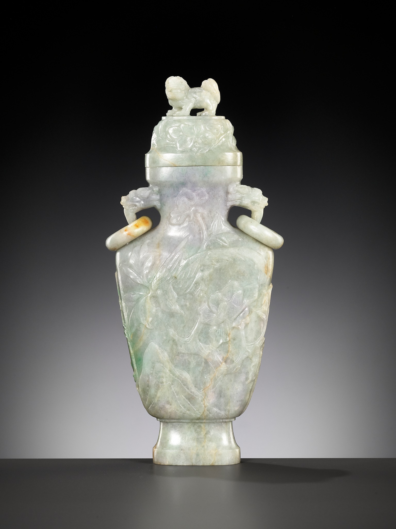 A JADEITE BALUSTER VASE AND COVER, LATE QING DYNASTY TO REPUBLIC PERIOD - Image 7 of 12