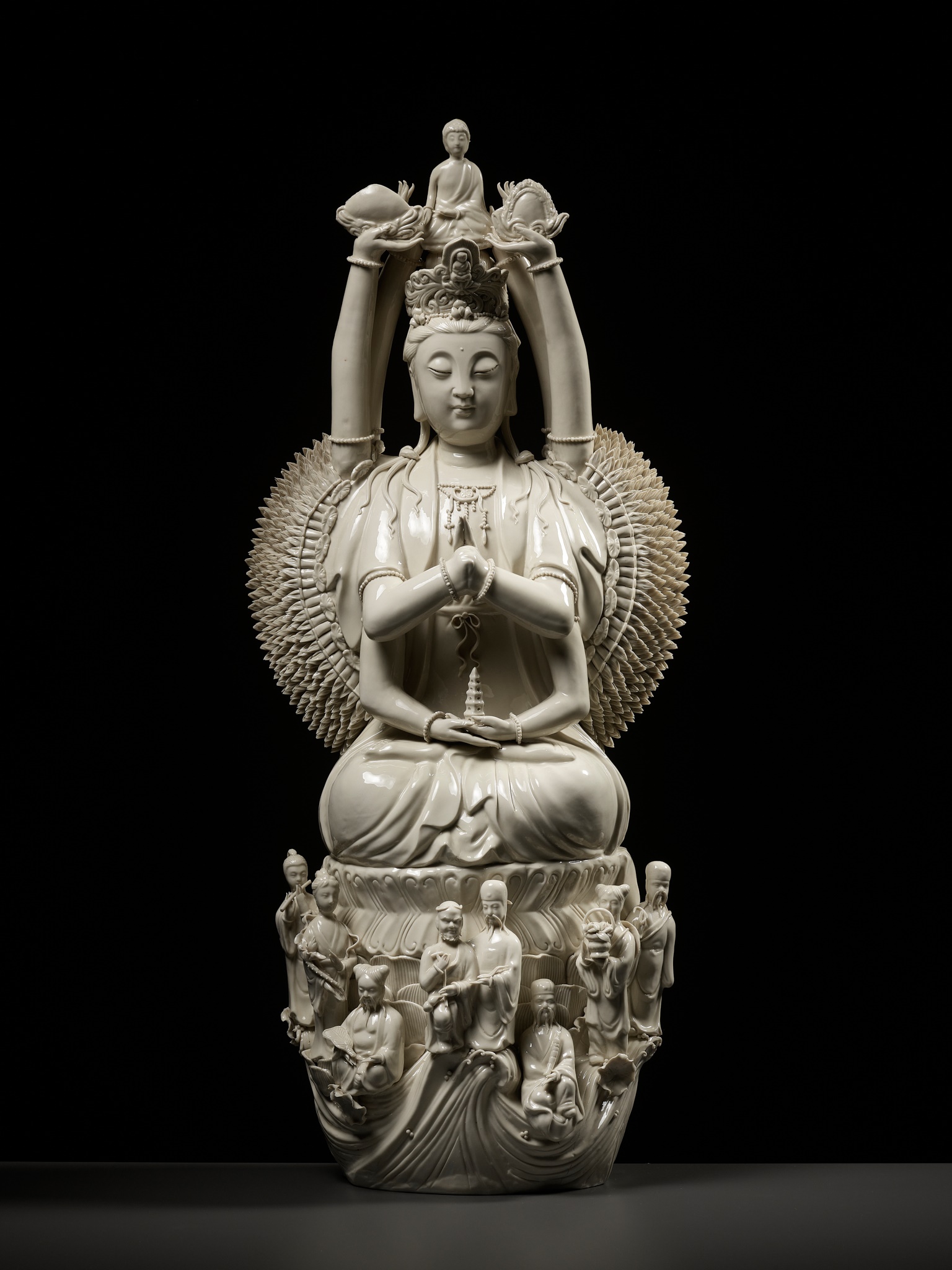 A LARGE DEHUA FIGURE OF THE THOUSAND-ARMED GUANYIN AND THE EIGHT IMMORTALS, LATE QING DYNASTY - Image 2 of 22