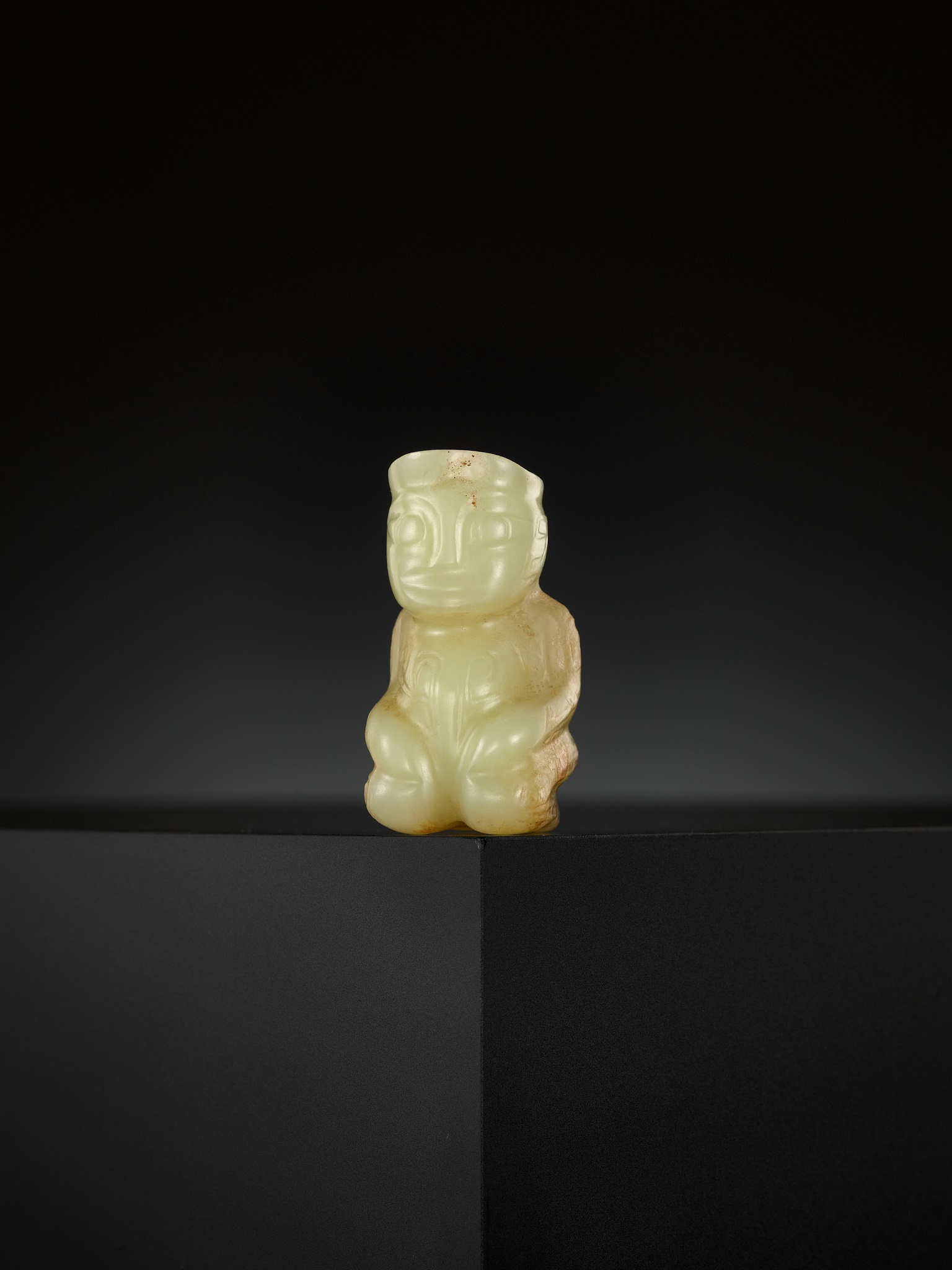 AN EXTREMELY RARE YELLOW JADE 'KNEELING FIGURE', SHANG DYNASTY - Image 15 of 20