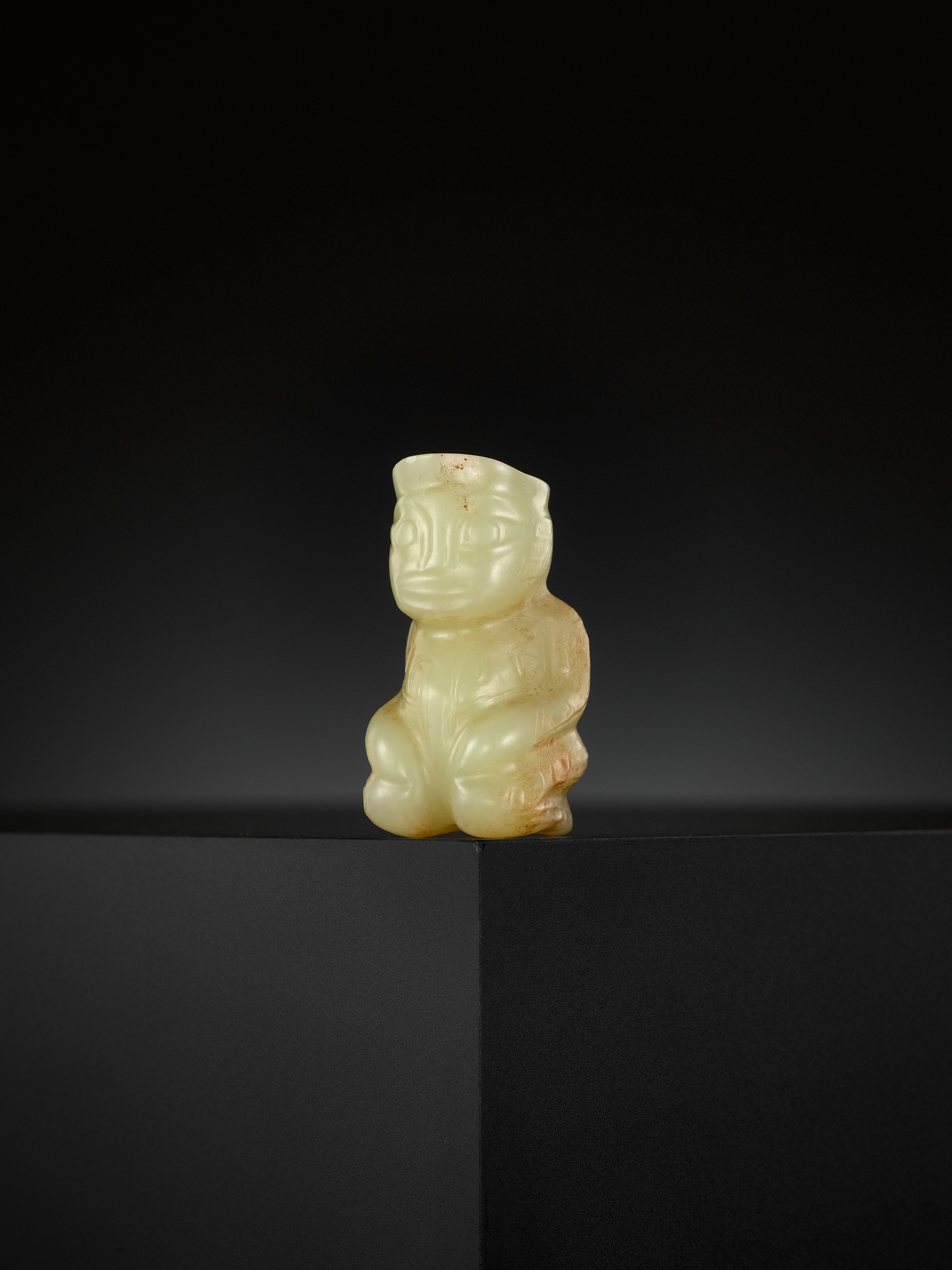 AN EXTREMELY RARE YELLOW JADE 'KNEELING FIGURE', SHANG DYNASTY - Image 11 of 20