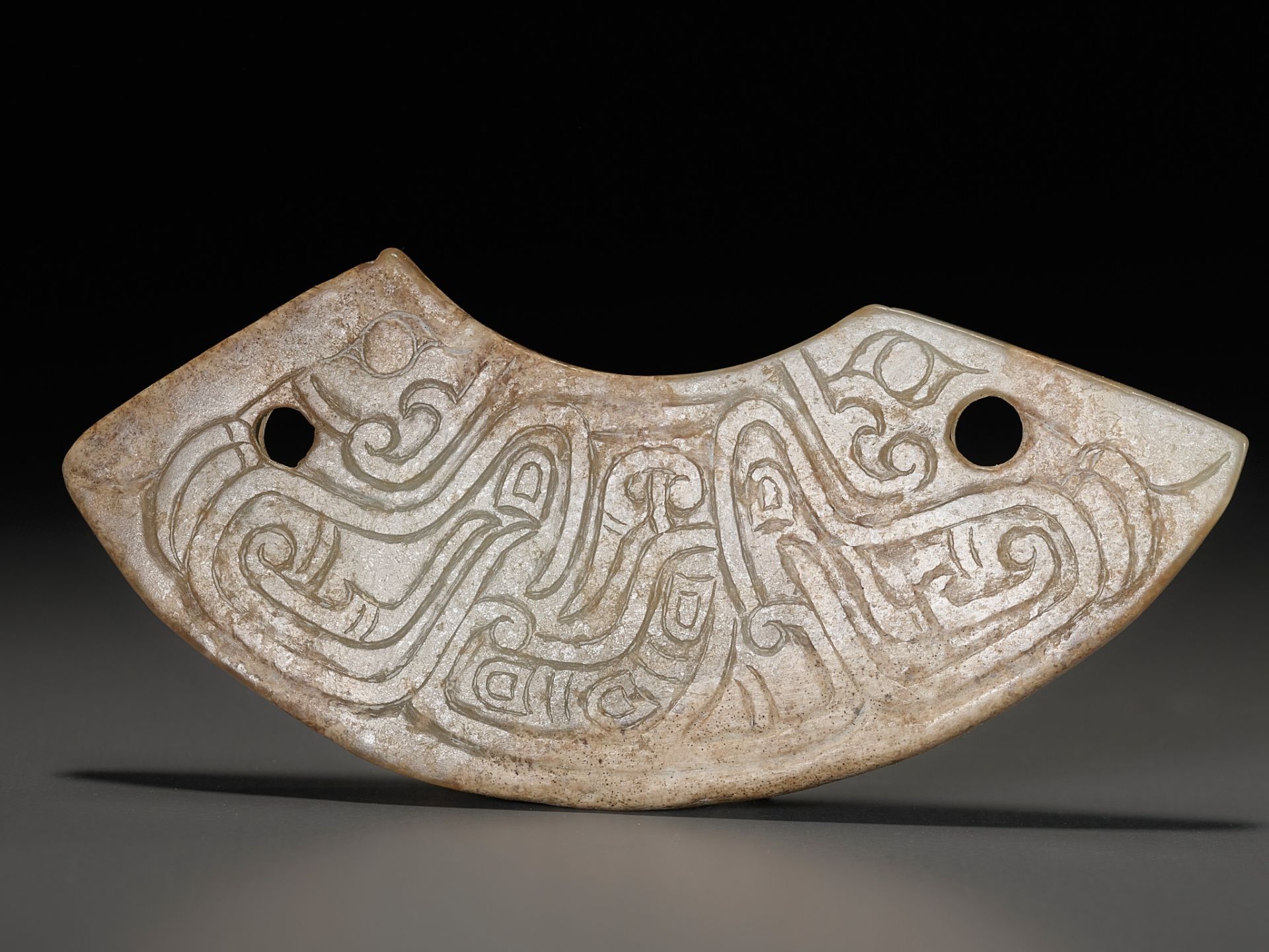 A JADE 'DRAGON' PENDANT, HUANG, WESTERN ZHOU DYNASTY - Image 12 of 16