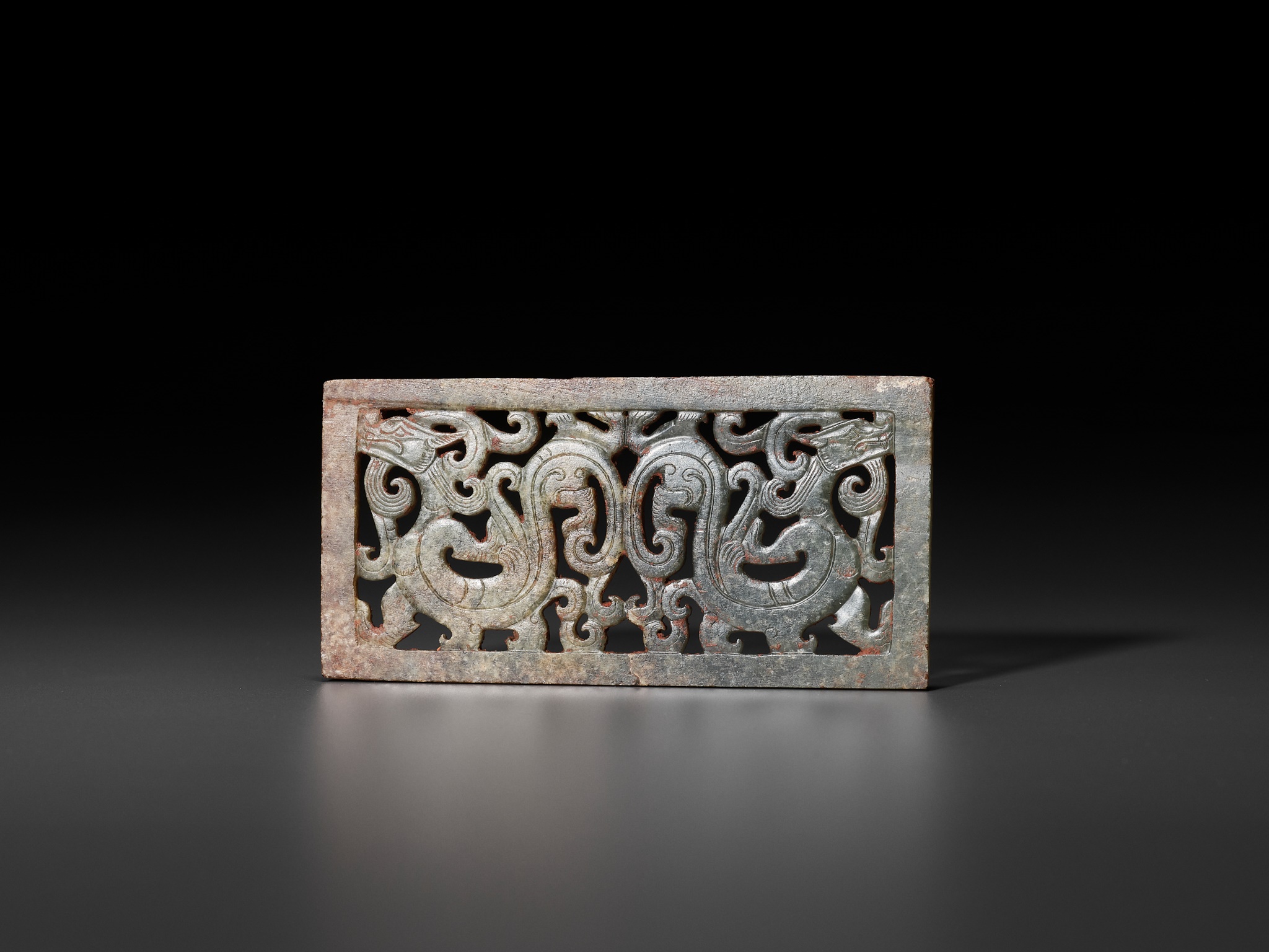 A RECTANGULAR GREEN JADE 'DOUBLE DRAGON' PLAQUE, LATE WARRING STATES PERIOD TO EARLY WESTERN HAN DYN - Image 10 of 12