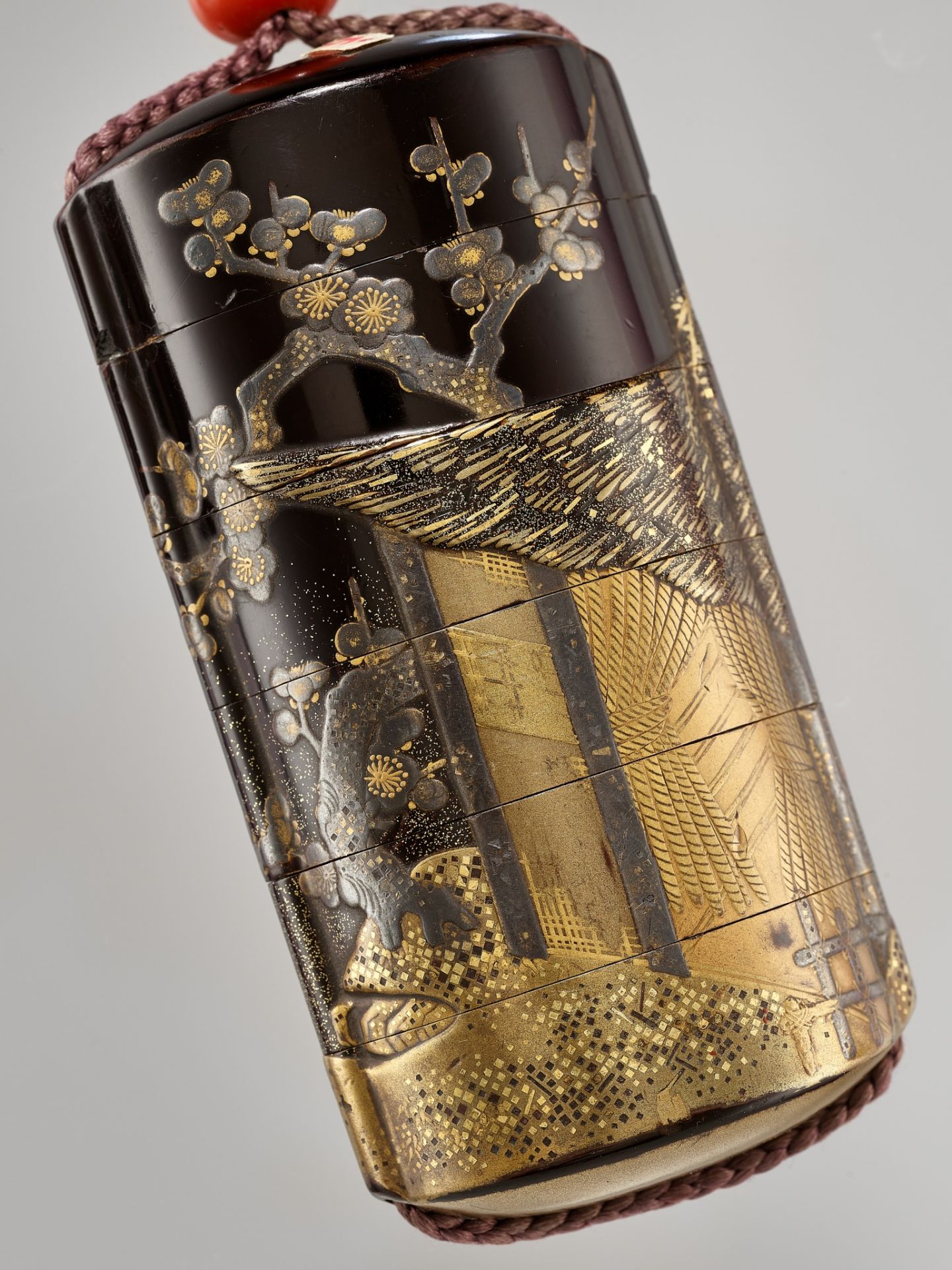 A FIVE-CASE LACQUER INRO DEPICTING A CHARMING WINTER SCENE - Image 3 of 8