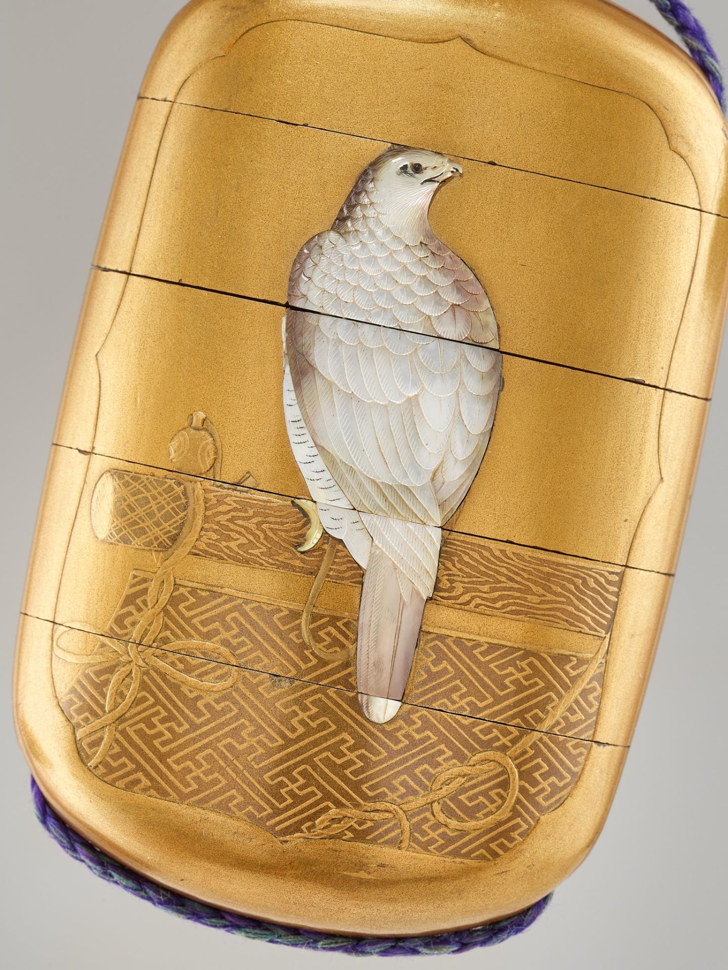 HOYU: A FINE SHIBAYAMA INLAID GOLD LACQUER FOUR-CASE INRO WITH HAWKS - Image 5 of 9