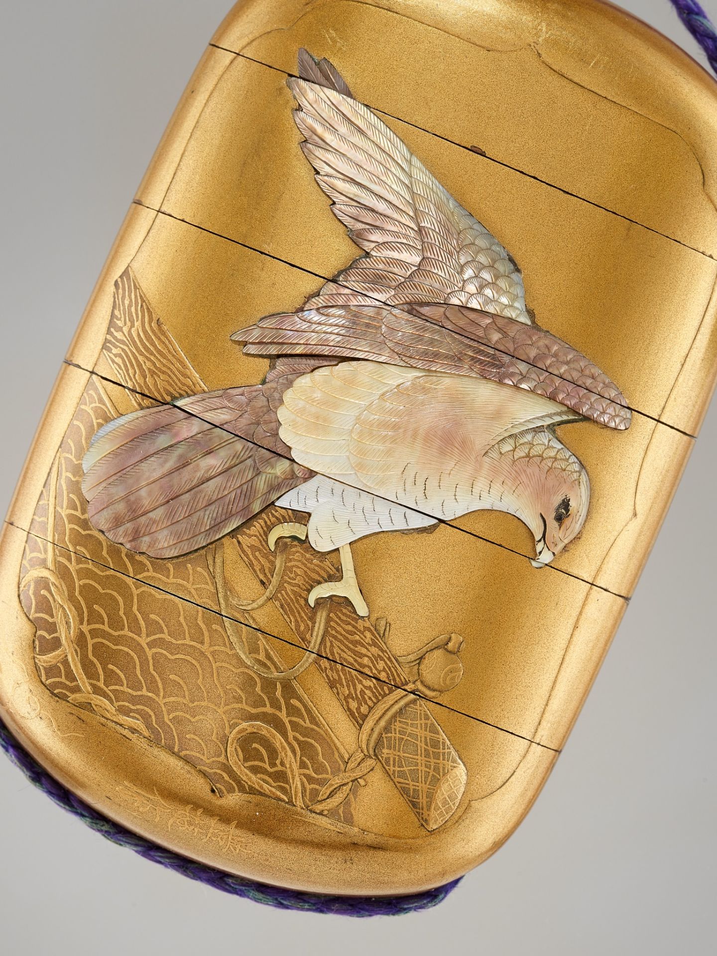 HOYU: A FINE SHIBAYAMA INLAID GOLD LACQUER FOUR-CASE INRO WITH HAWKS - Image 4 of 9