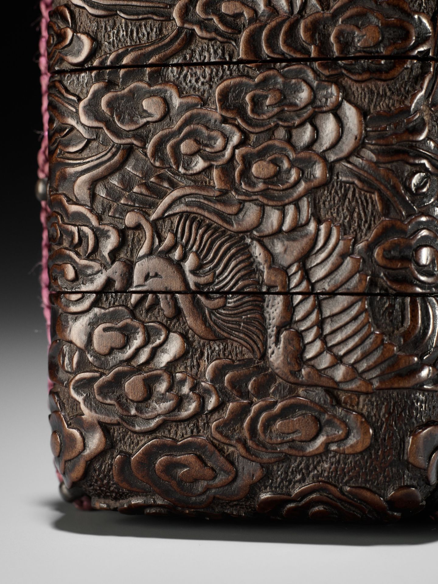 A FINE WOOD TWO-CASE INRO DEPICTING HO-O BIRDS - Image 4 of 8