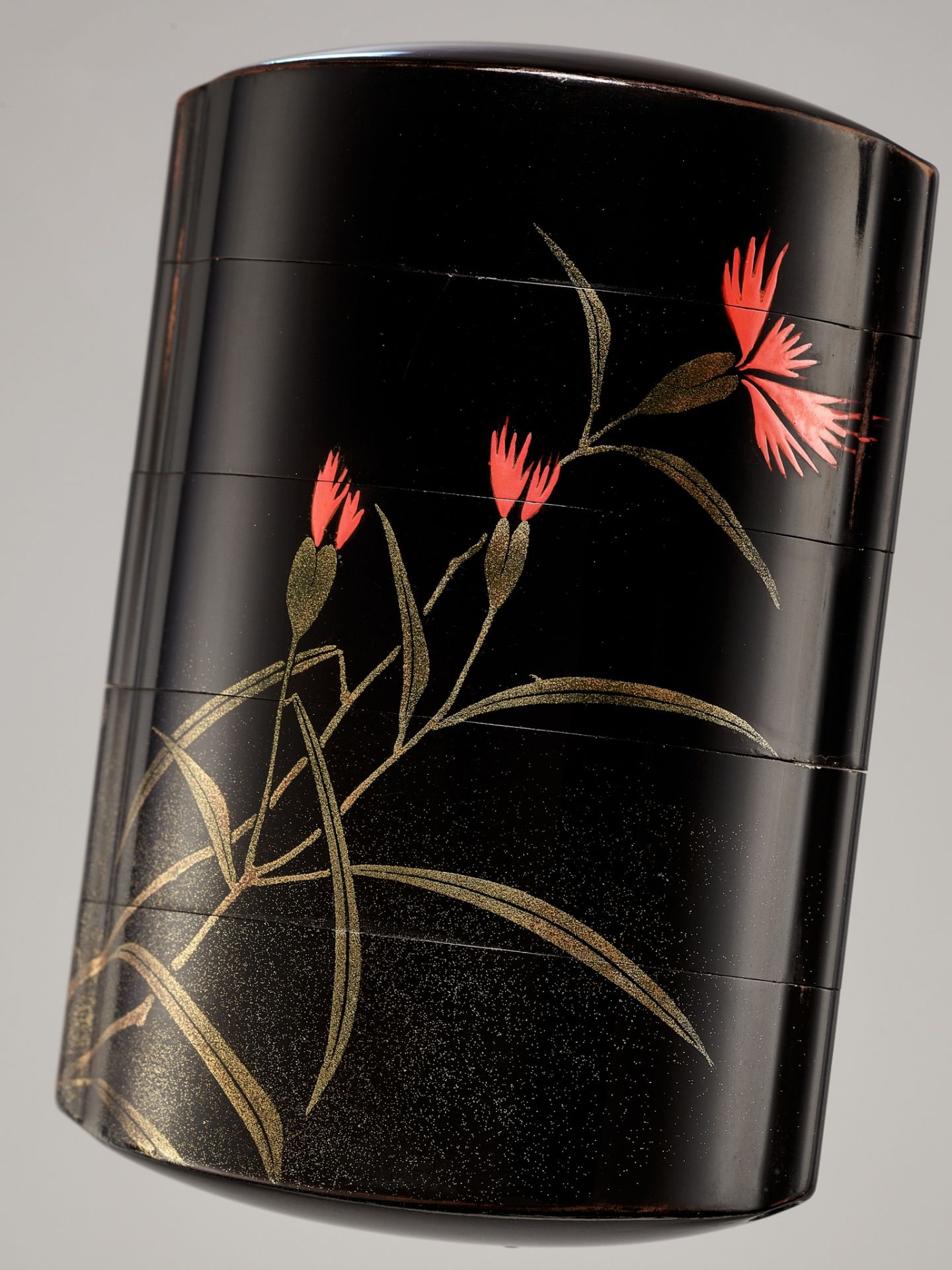 MOEI: A SUPERB FOUR-CASE TOGIDASHI LACQUER INRO DEPICTING A DRAGONFLY - Image 2 of 7