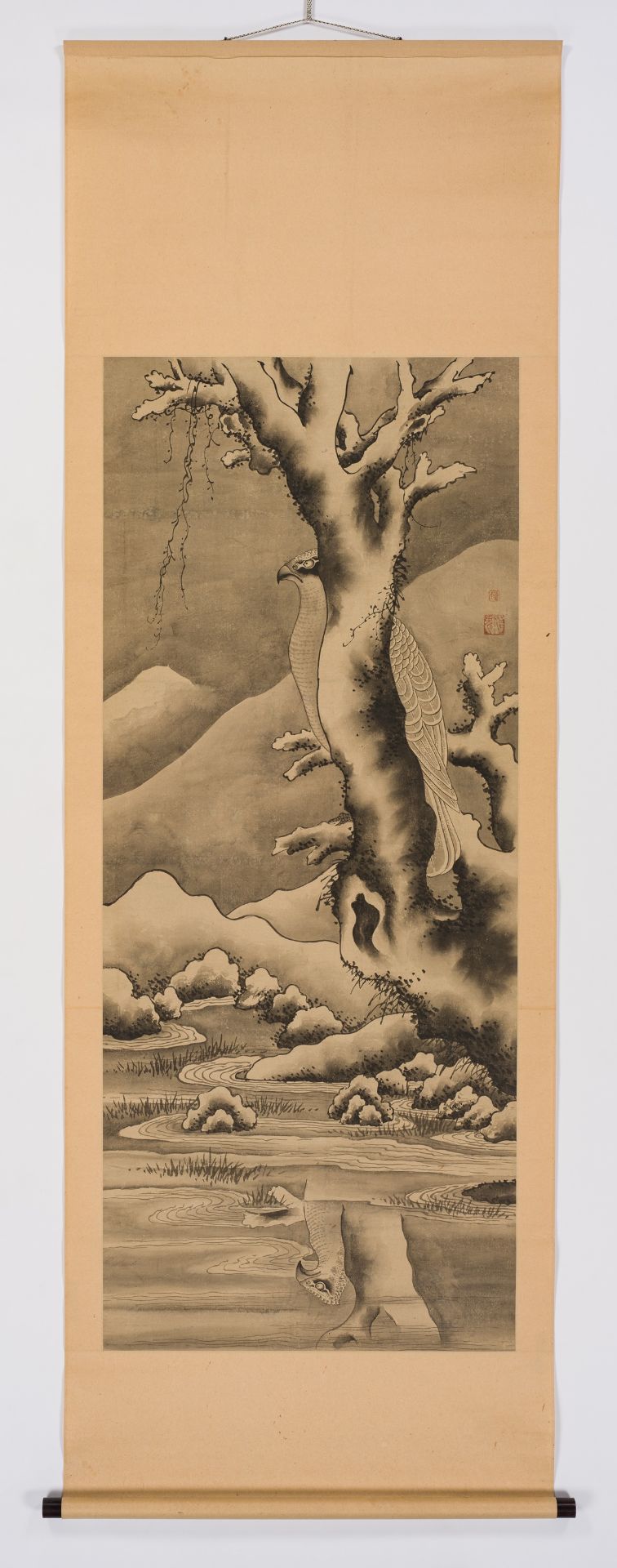 SOGA SHOHAKU (1730-1781): AN IMPORTANT SET OF FIVE SCROLL PAINTINGS WITH BIRDS OF PREY - Bild 23 aus 33
