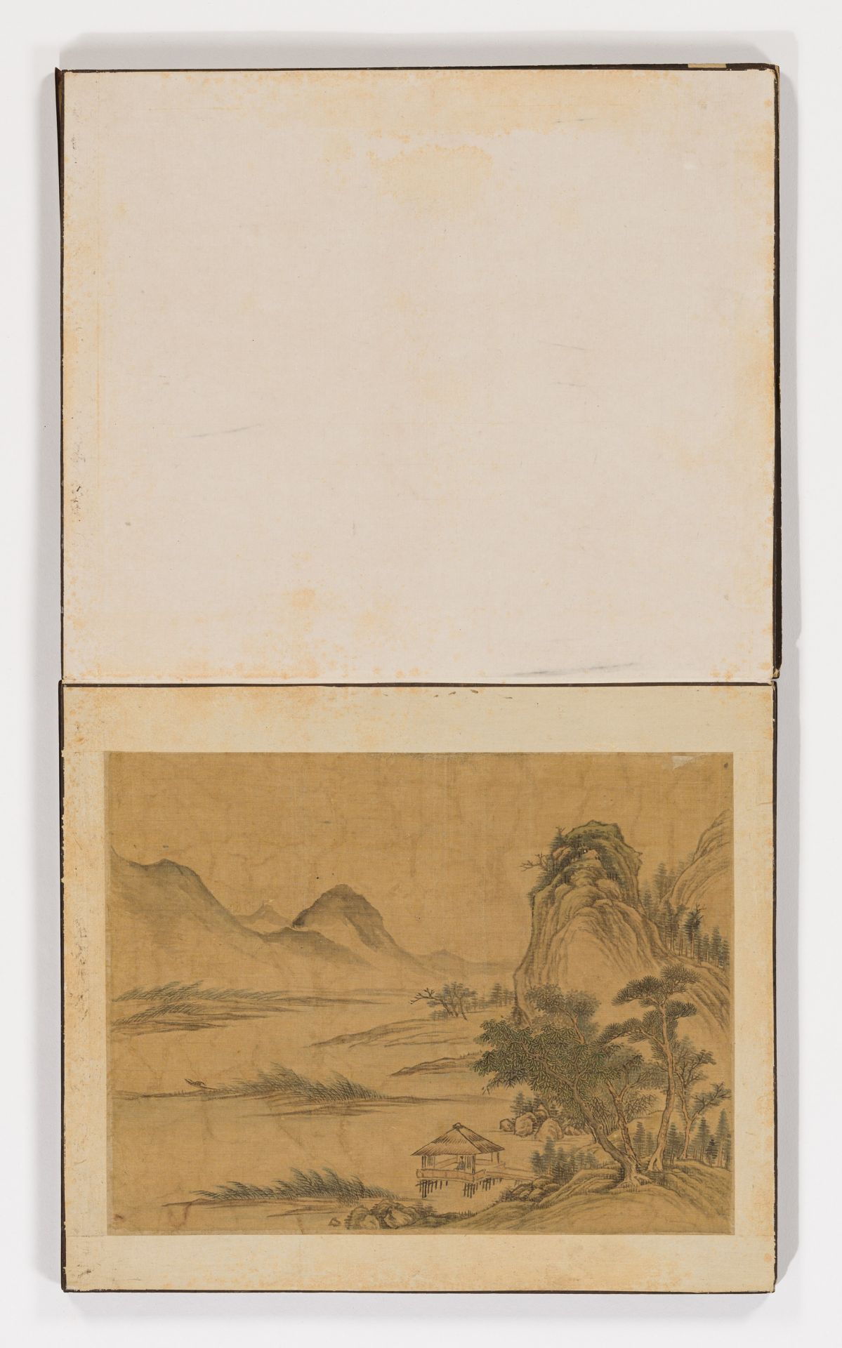 ATTRIBUTED TO YANG JIN (1644-1728): AN EIGHT LEAF ALBUM WITH LANDSCAPES - Bild 18 aus 20