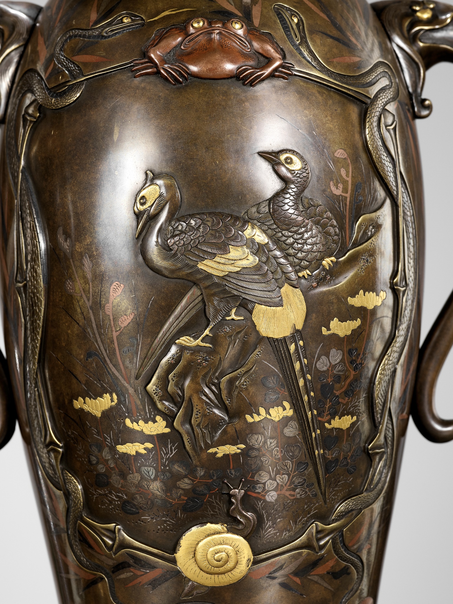 A SUPERB PAIR OF MIYAO-STYLE MIXED-METAL-INLAID AND PARCEL-GILT BRONZE VASES WITH SHOKI AND ONI - Image 4 of 15