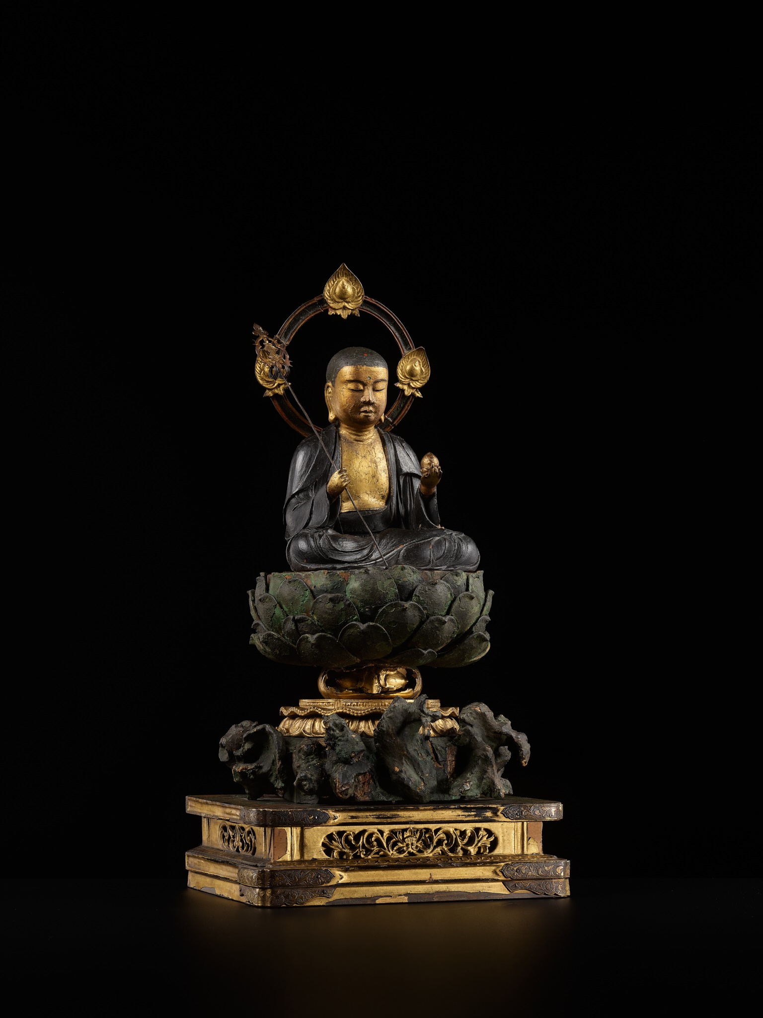 A GILT-LACQUERED FIGURE OF JIZO BOSATSU - Image 2 of 11