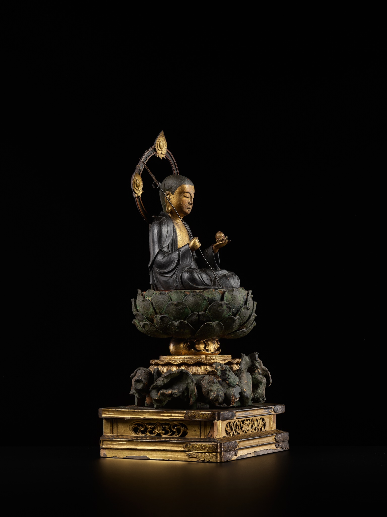 A GILT-LACQUERED FIGURE OF JIZO BOSATSU - Image 9 of 11