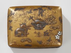 A VERY RARE AND SUPERB INLAID LACQUER BOX AND COVER DEPICTING LUNAR HARES