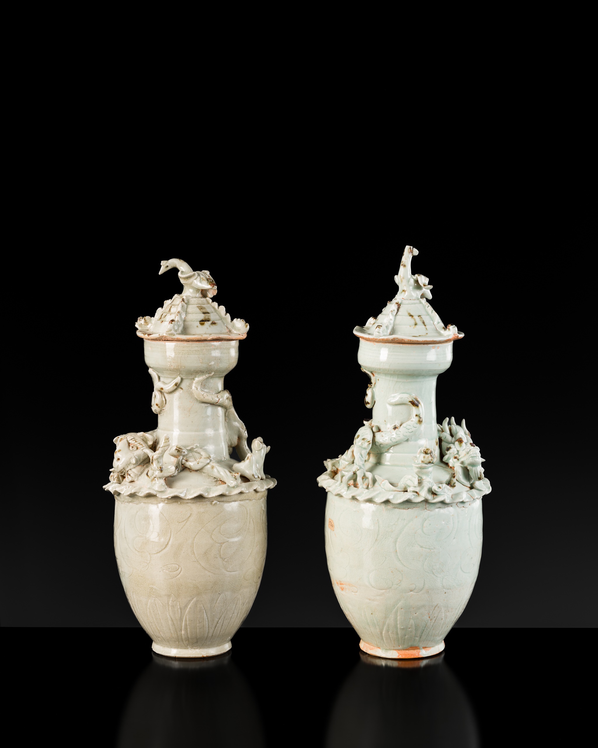 A PAIR OF QINGBAI FUNERARY JARS AND COVERS, SONG DYNASTY - Image 6 of 12