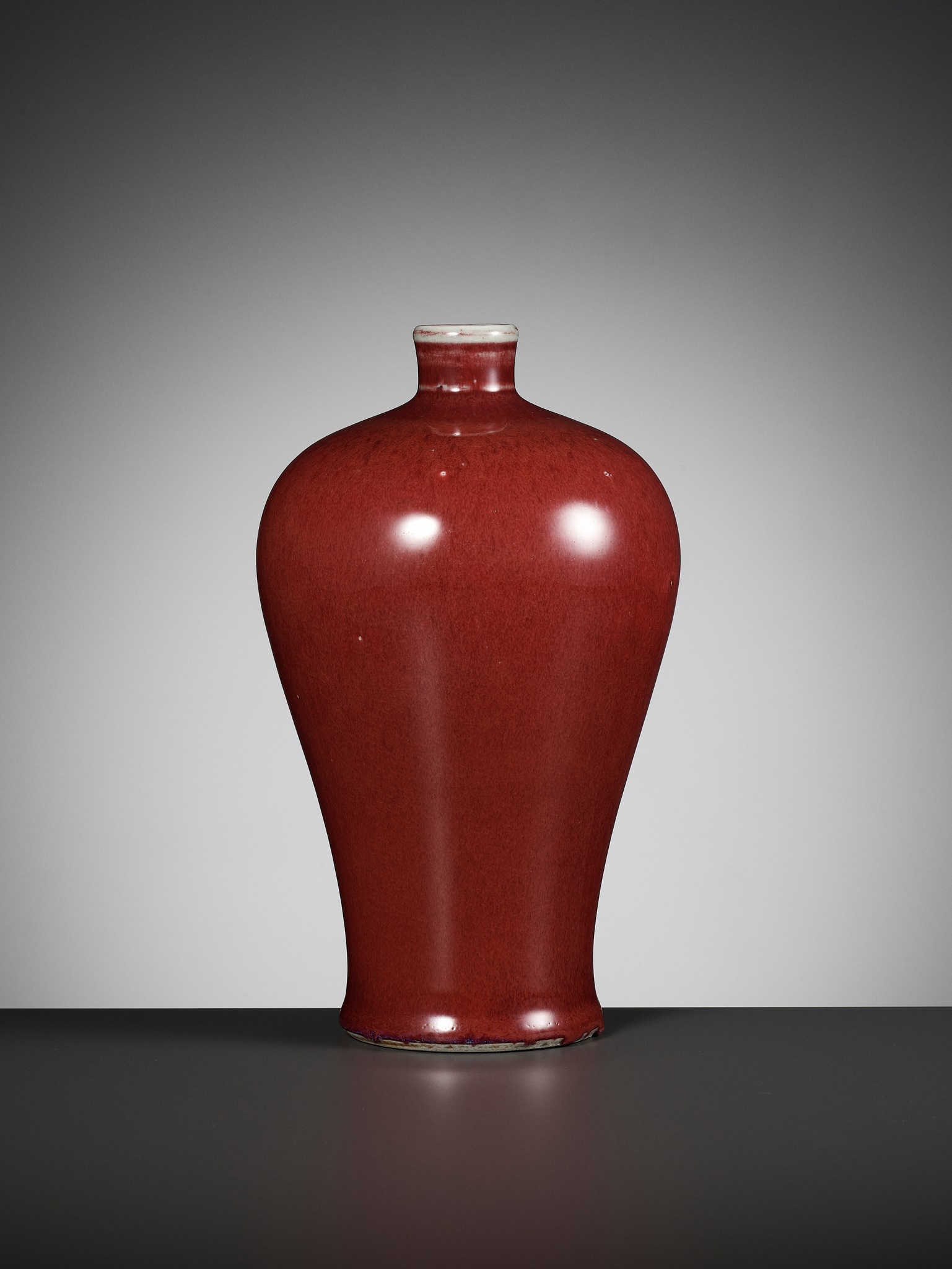 AN ELEGANT FLAMBE-GLAZED VASE, MEIPING, LATE QING DYNASTY TO MID-REPUBLIC PERIOD - Image 12 of 12