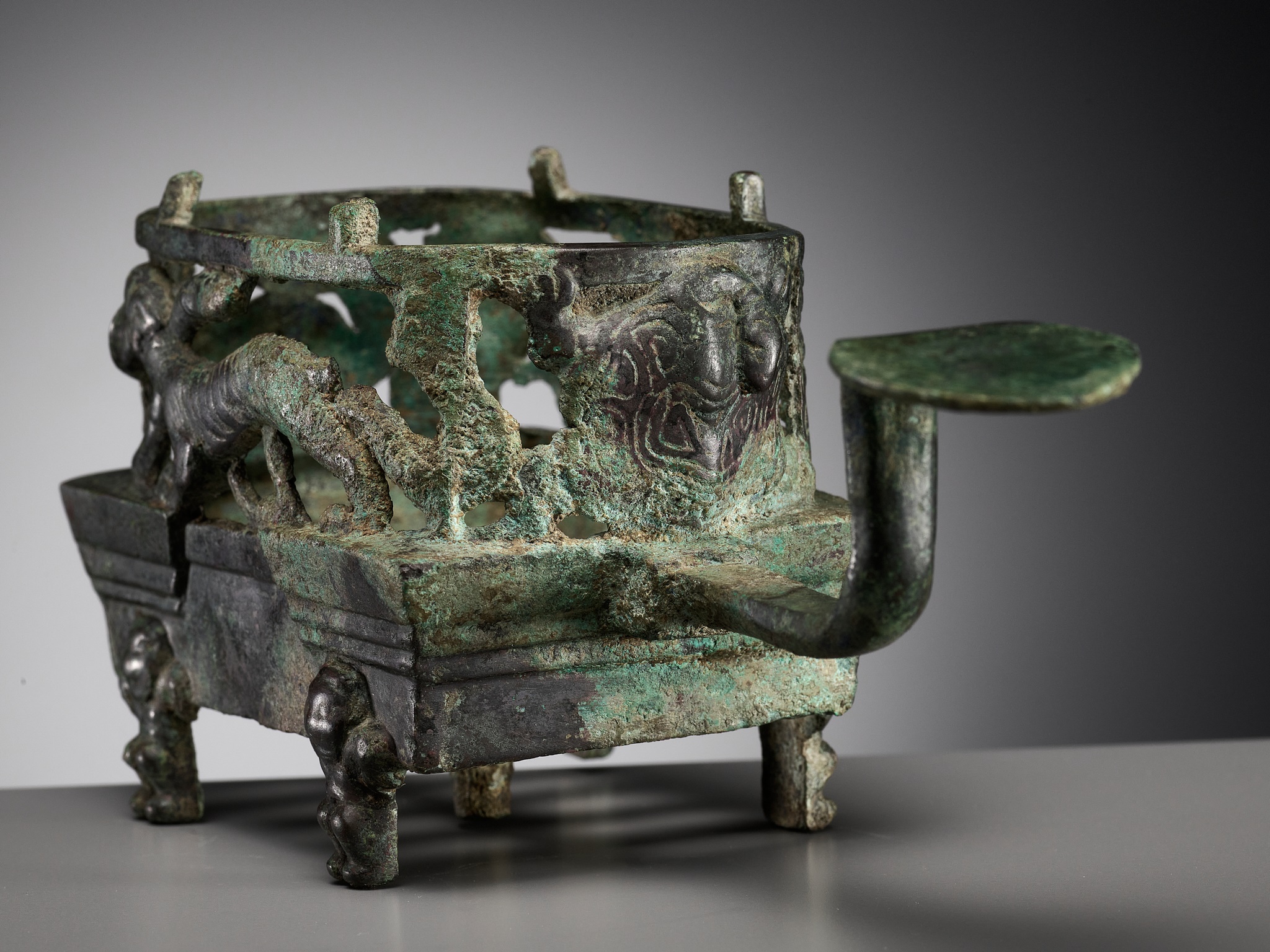 A 'FOUR AUSPICIOUS BEASTS' (SI XIANG) BRONZE BRAZIER, HAN DYNASTY, CHINA, 206 BC-220 AD - Image 6 of 16