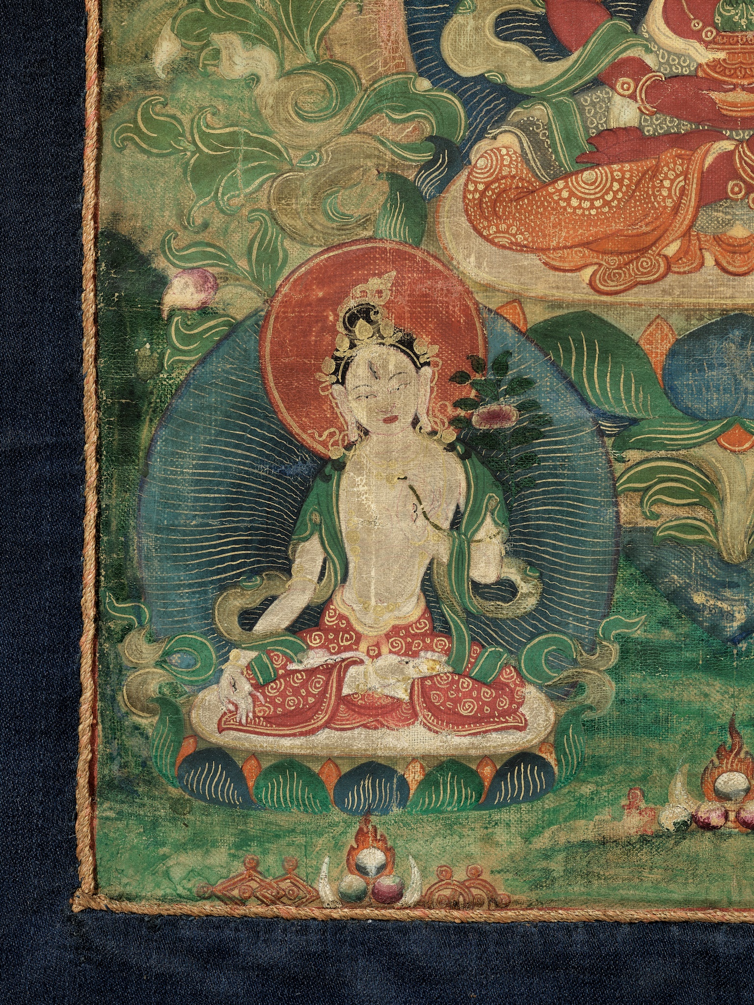 A THANGKA OF RED AMITAYUS, TIBET, 18TH CENTURY - Image 7 of 10