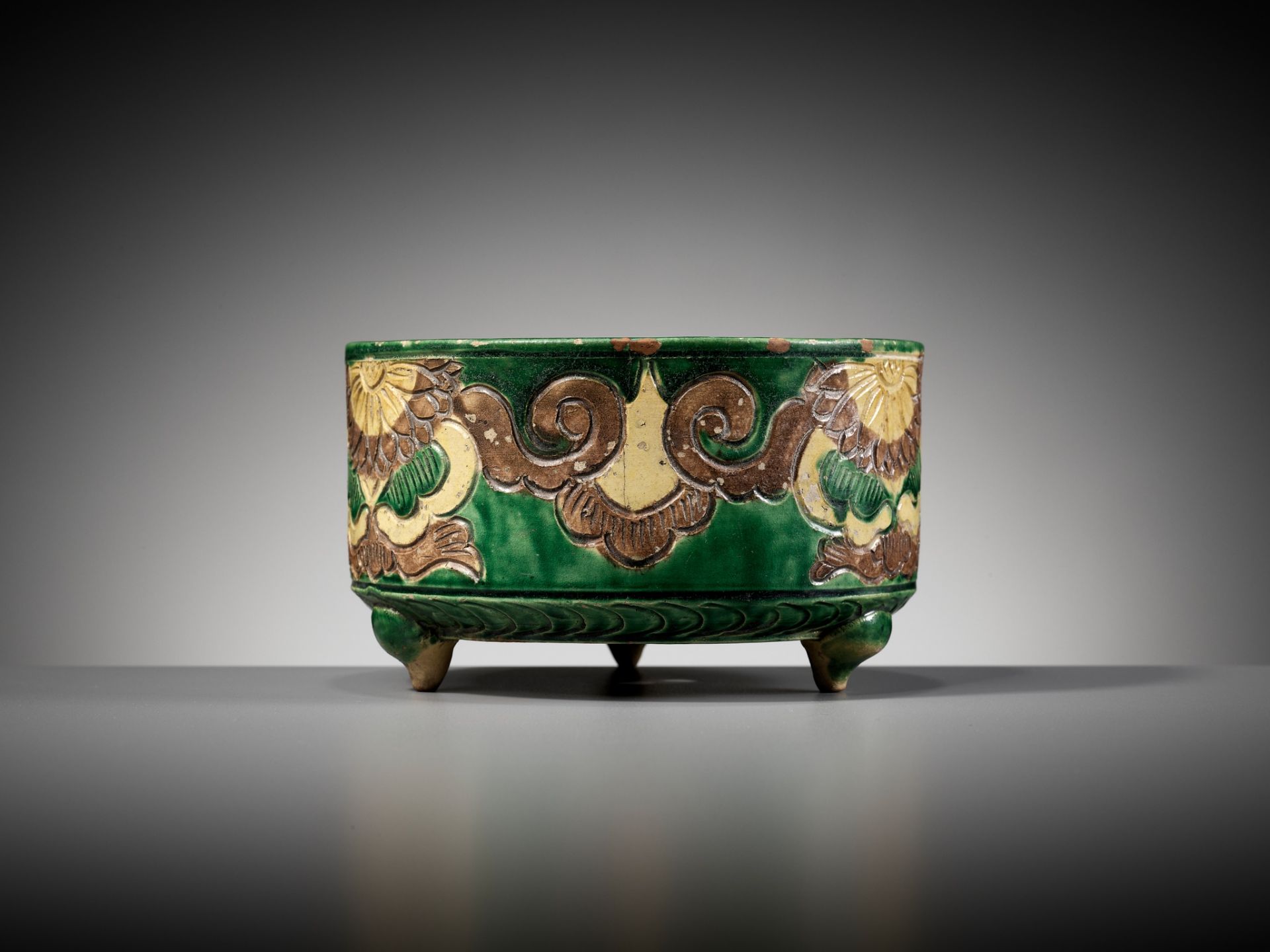A GREEN, AUBERGINE, AND YELLOW-GLAZED TRIPOD CENSER, LIAO DYNASTY - Image 5 of 12