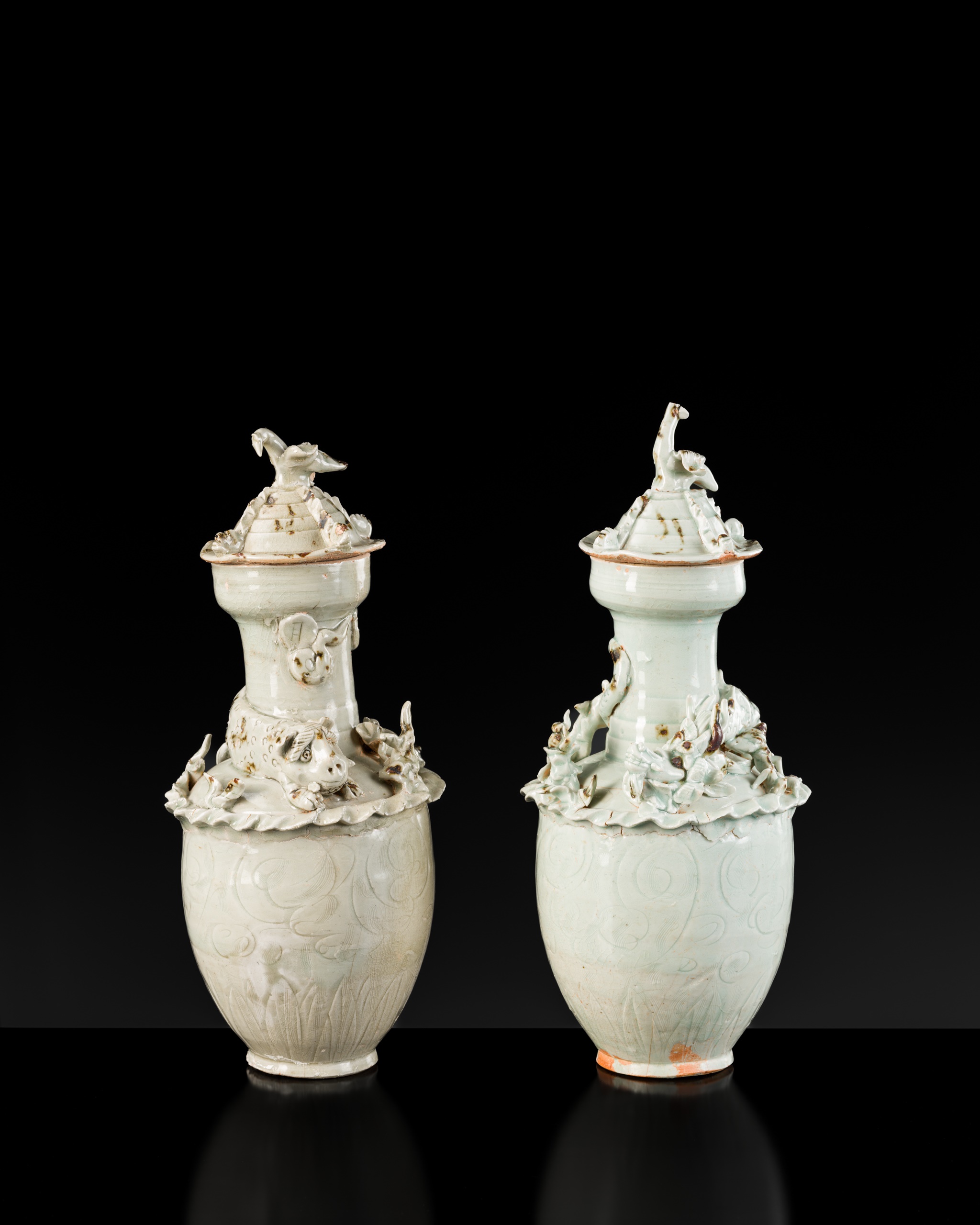 A PAIR OF QINGBAI FUNERARY JARS AND COVERS, SONG DYNASTY - Image 10 of 12