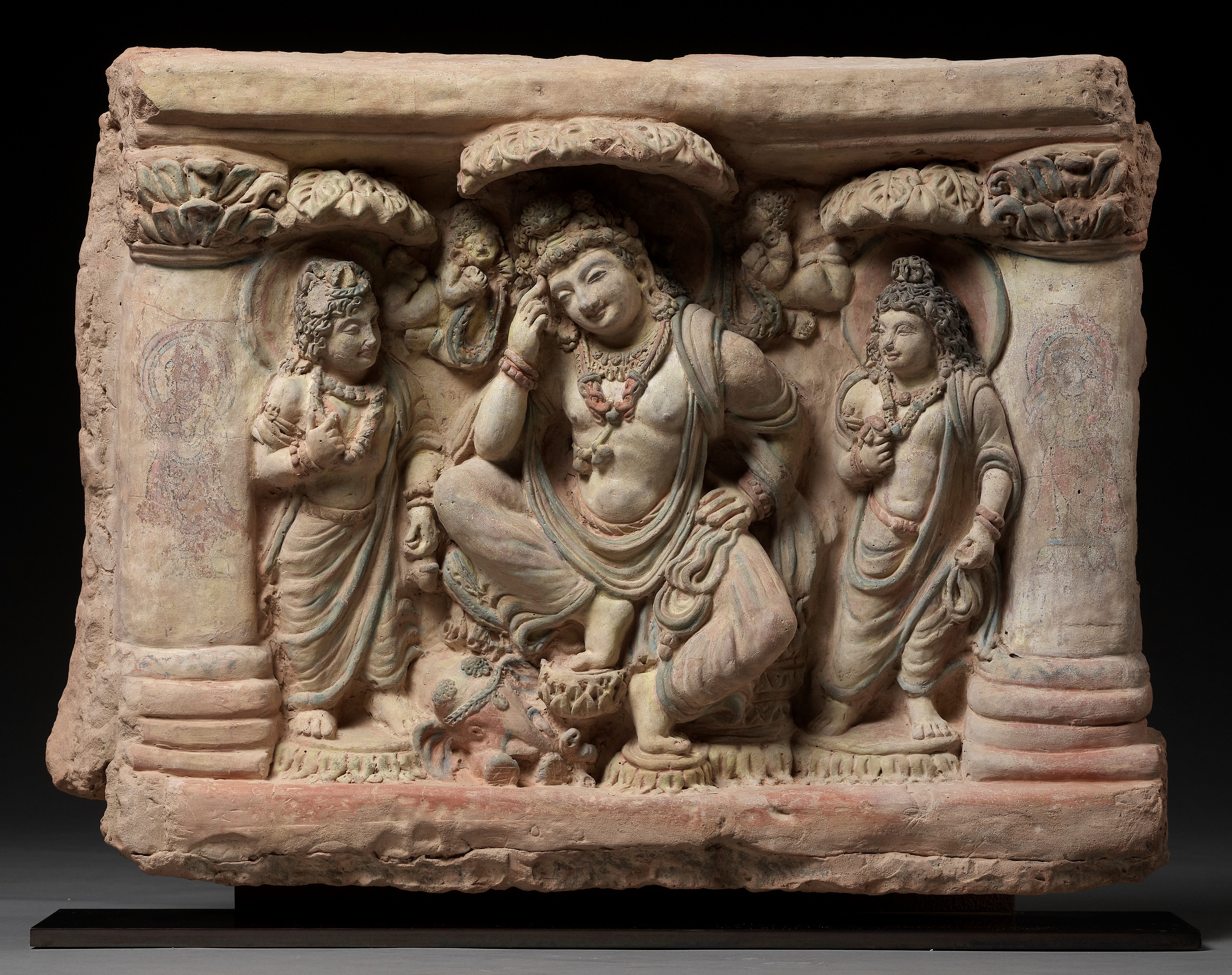 A TERRACOTTA RELIEF OF A THINKING PRINCE SIDDHARTA UNDER THE BODHI TREE, ANCIENT REGION OF GANDHARA