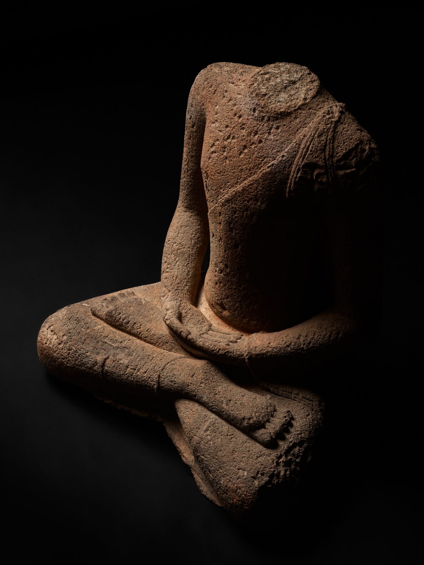 A RARE AND LARGE ANDESITE TORSO OF BUDDHA AMITABHA, CENTRAL JAVANESE PERIOD, SHAILENDRA DYNASTY - Image 3 of 16
