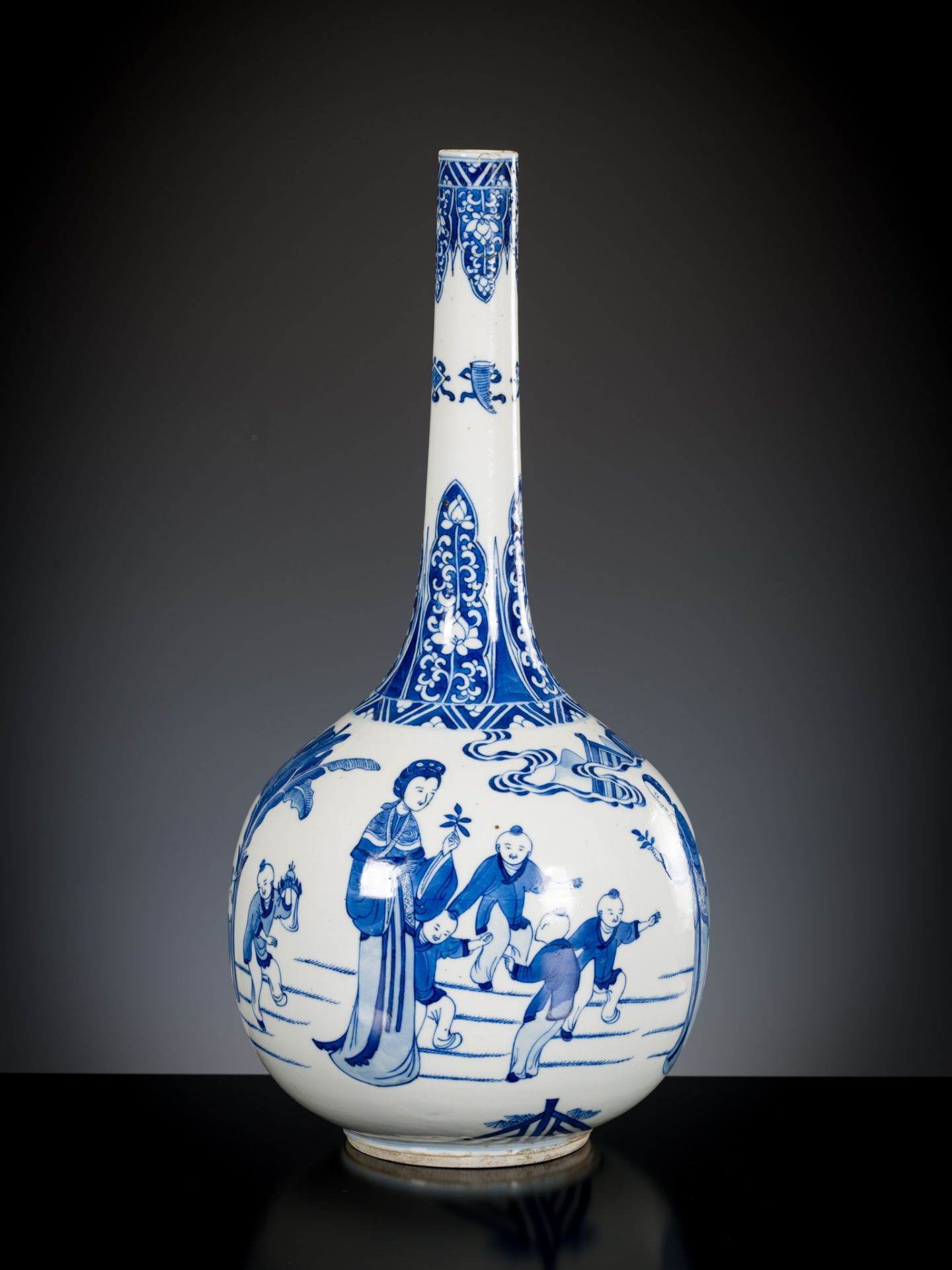 A LARGE BLUE AND WHITE 'PLAYING DISCIPLES' BOTTLE VASE, CHINA, 18th - 19th CENTURY - Image 7 of 9