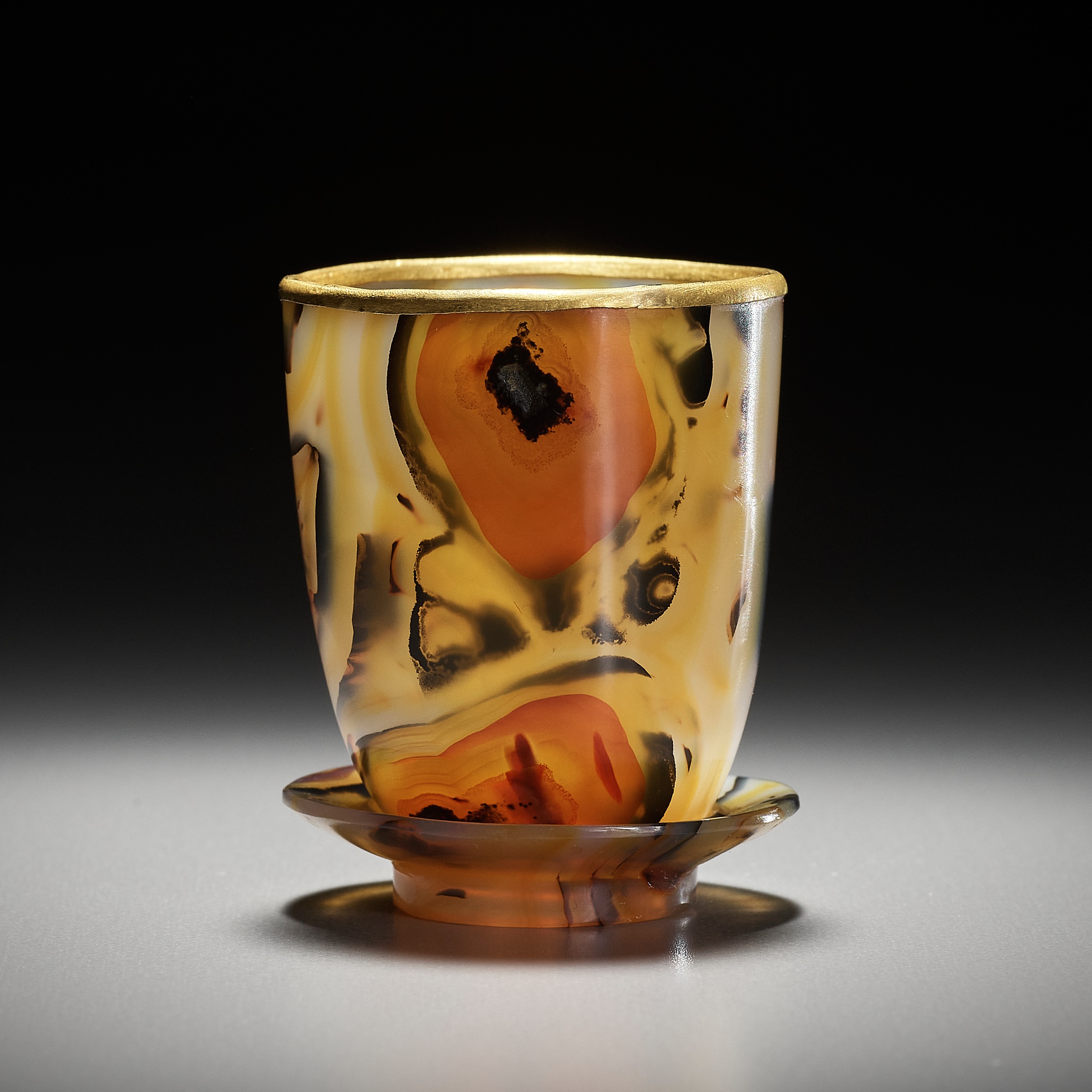 AN AGATE CUP AND MATCHING CUP STAND, YONGZHENG PERIOD