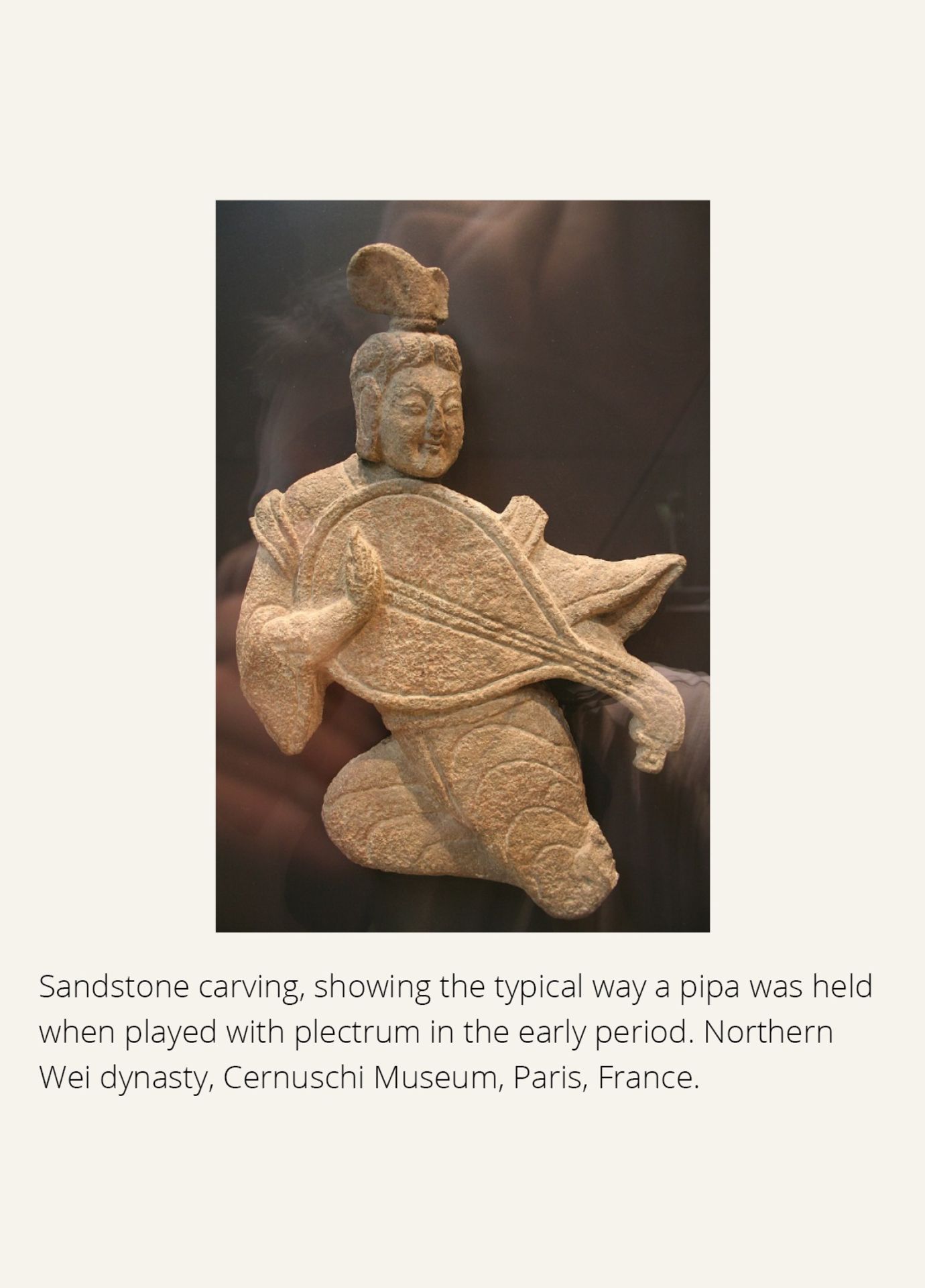 A SANCAI GLAZED POTTERY FIGURE OF A FEMALE MUSICIAN PLAYING THE PIPA, TANG DYNASTY - Image 11 of 13