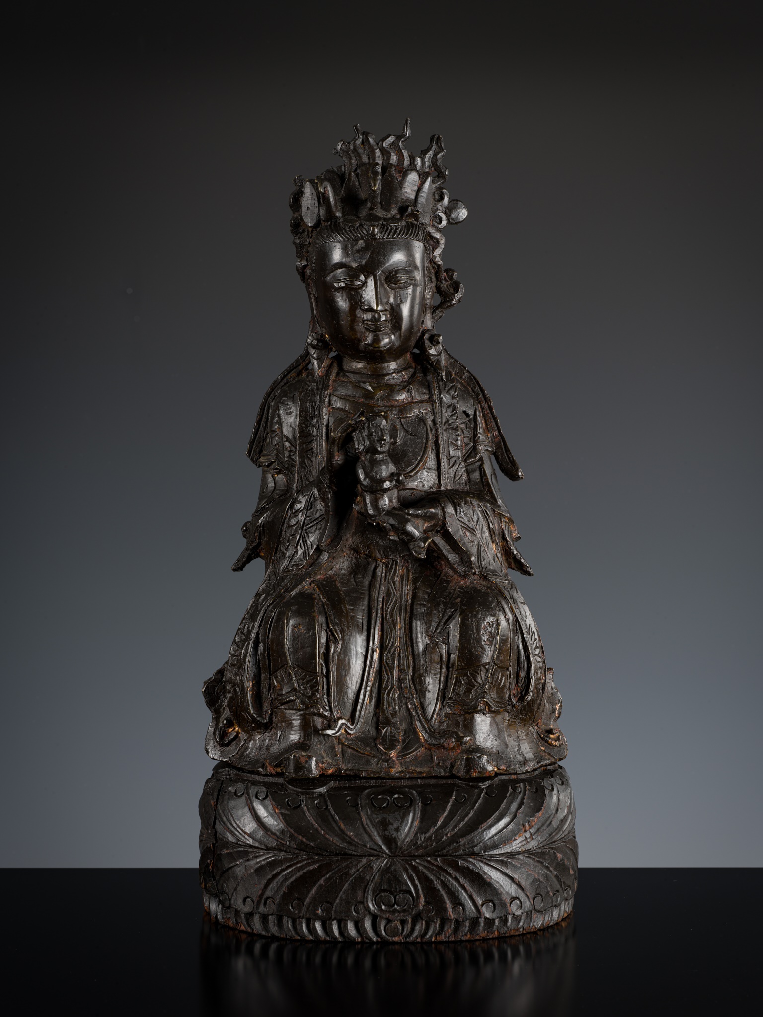 A BRONZE FIGURE OF SONGZI GUANYIN AND CHILD, MING DYNASTY - Image 2 of 10