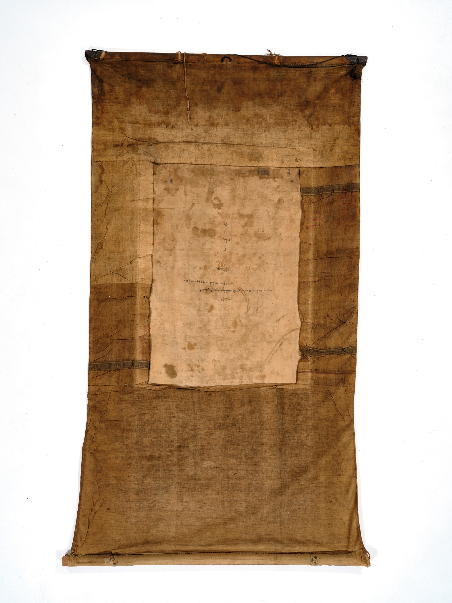A THANGKA OF CHATURBHUJA AVALOKITESHVARA, TIBET, 18TH - 19TH CENTURY - Image 10 of 14