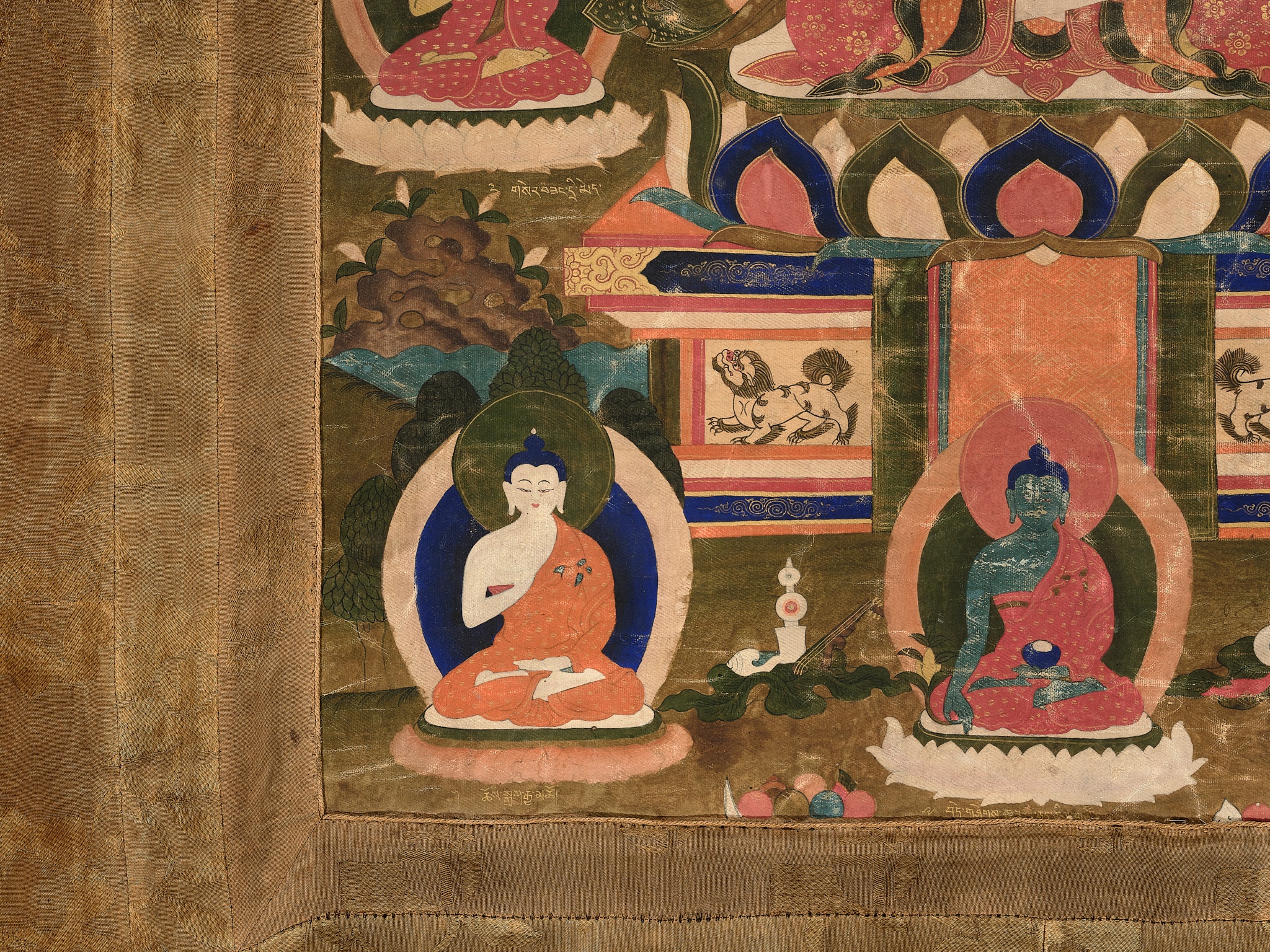 A THANGKA OF CHATURBHUJA AVALOKITESHVARA, TIBET, 18TH - 19TH CENTURY - Image 13 of 14