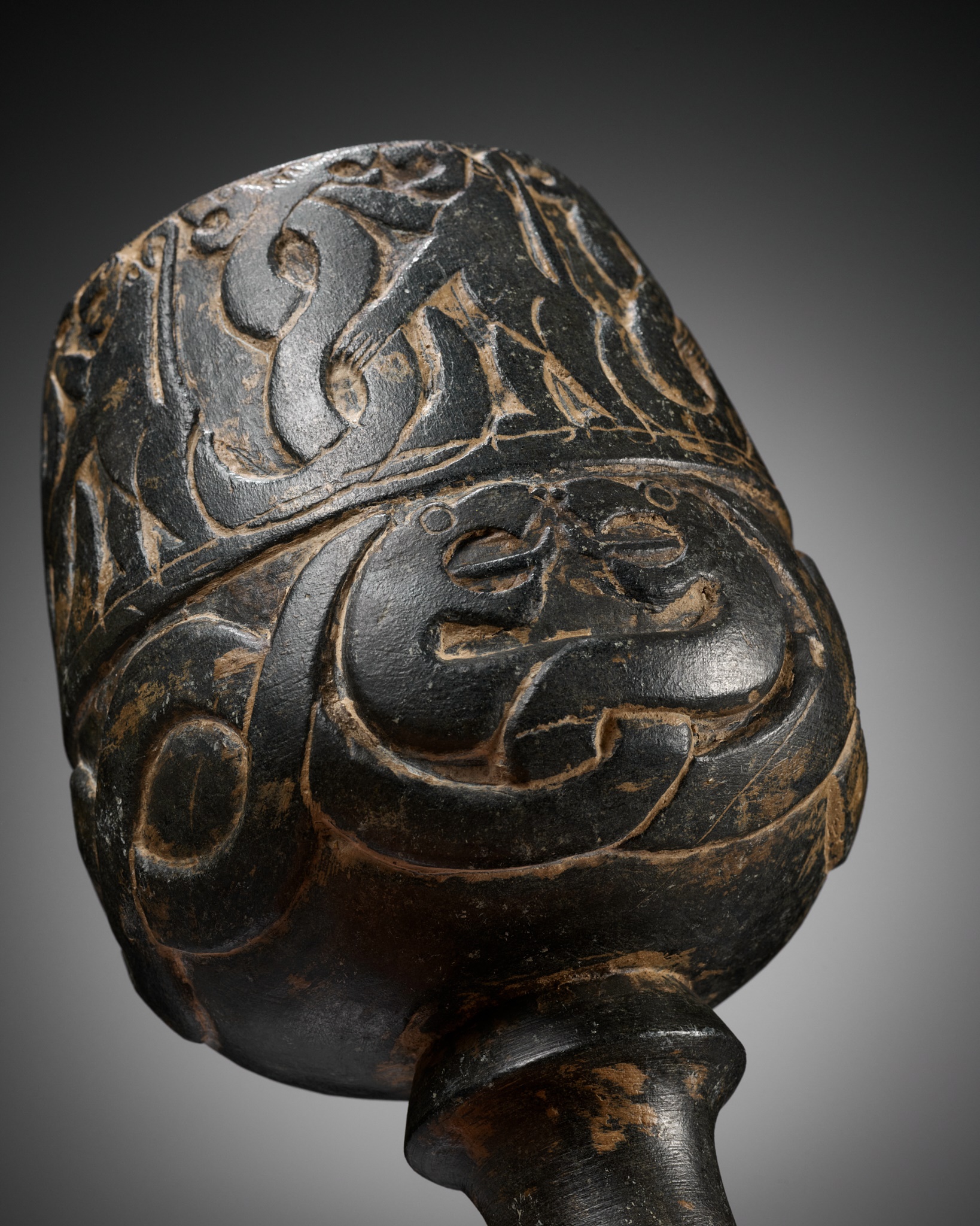 A LARGE AND HEAVY 'SNAKE AND LION' CHLORITE STEMCUP, JIROFT CULTURE, 3RD MILLENNIUM BC - Image 2 of 13