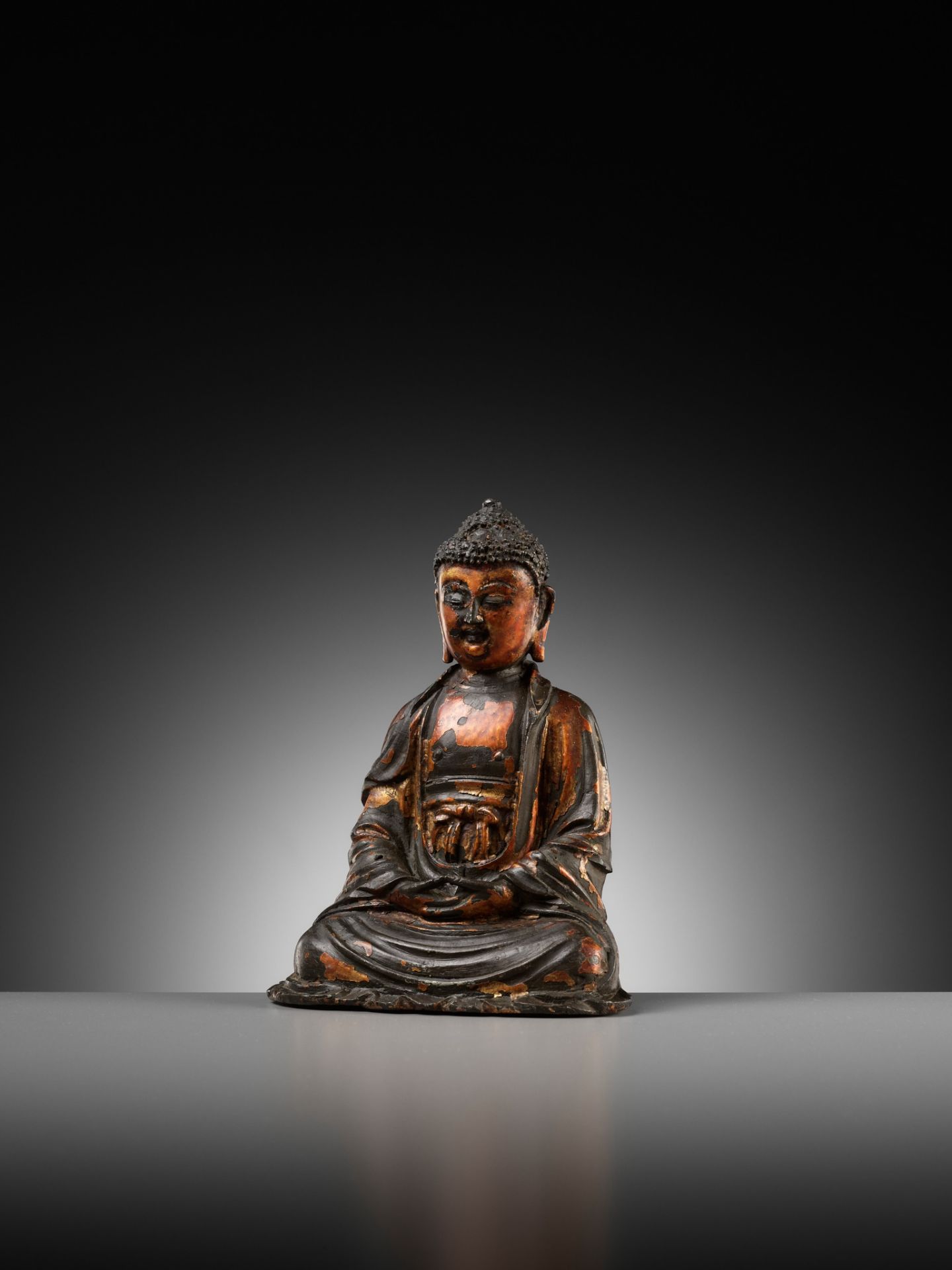 A GILT-LACQUERED BRONZE FIGURE OF BUDDHA, MING DYNASTY - Image 2 of 10