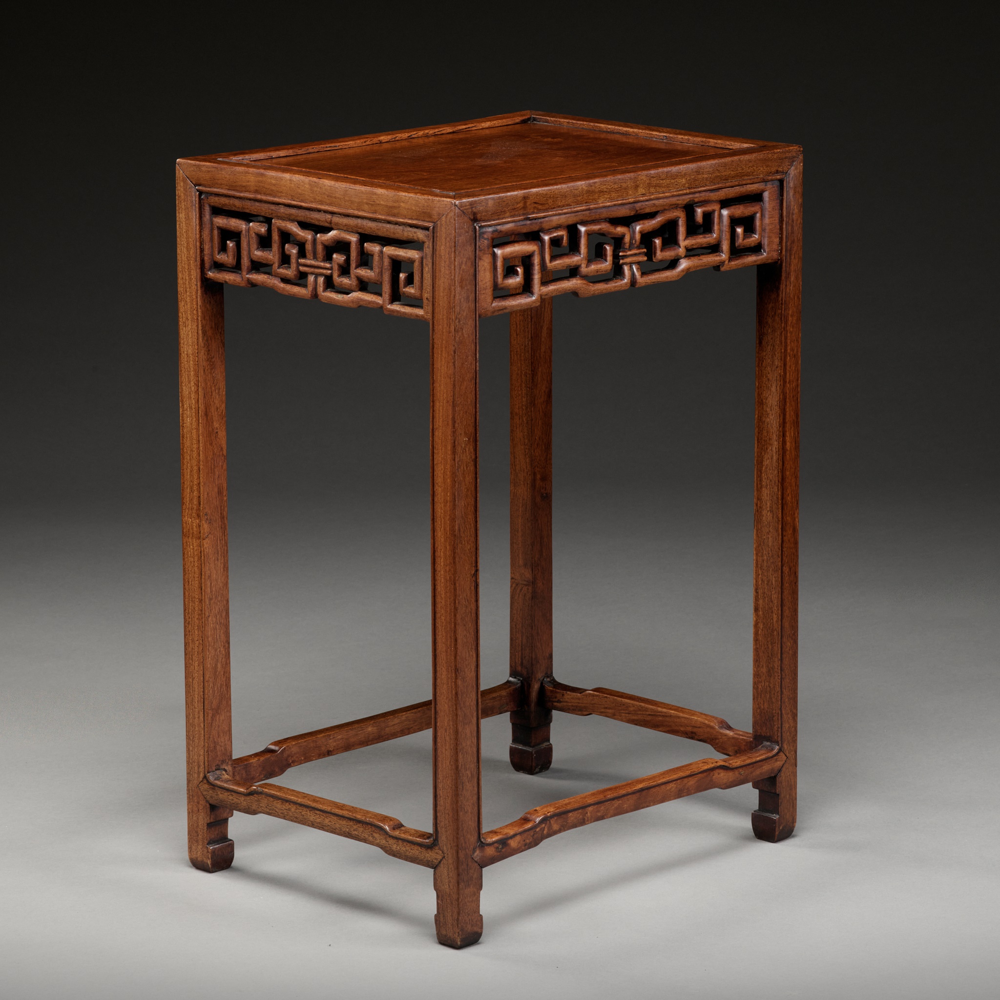 A HONGMU SIDE TABLE, LATE QING DYNASTY TO EARLY REPUBLIC PERIOD