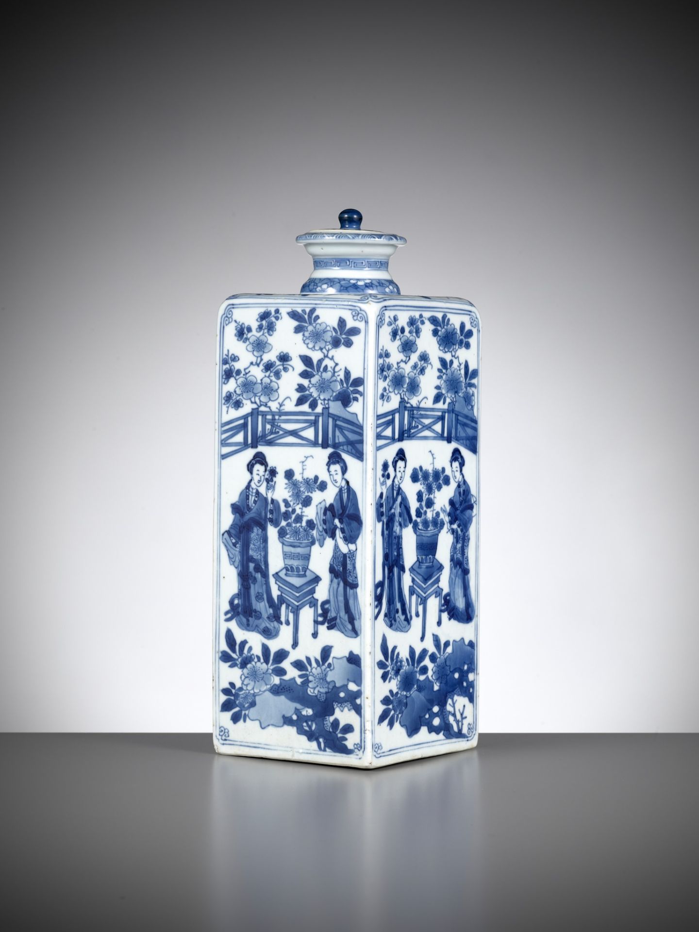 A BLUE AND WHITE RECTANGULAR FLASK AND COVER, KANGXI PERIOD - Image 9 of 22