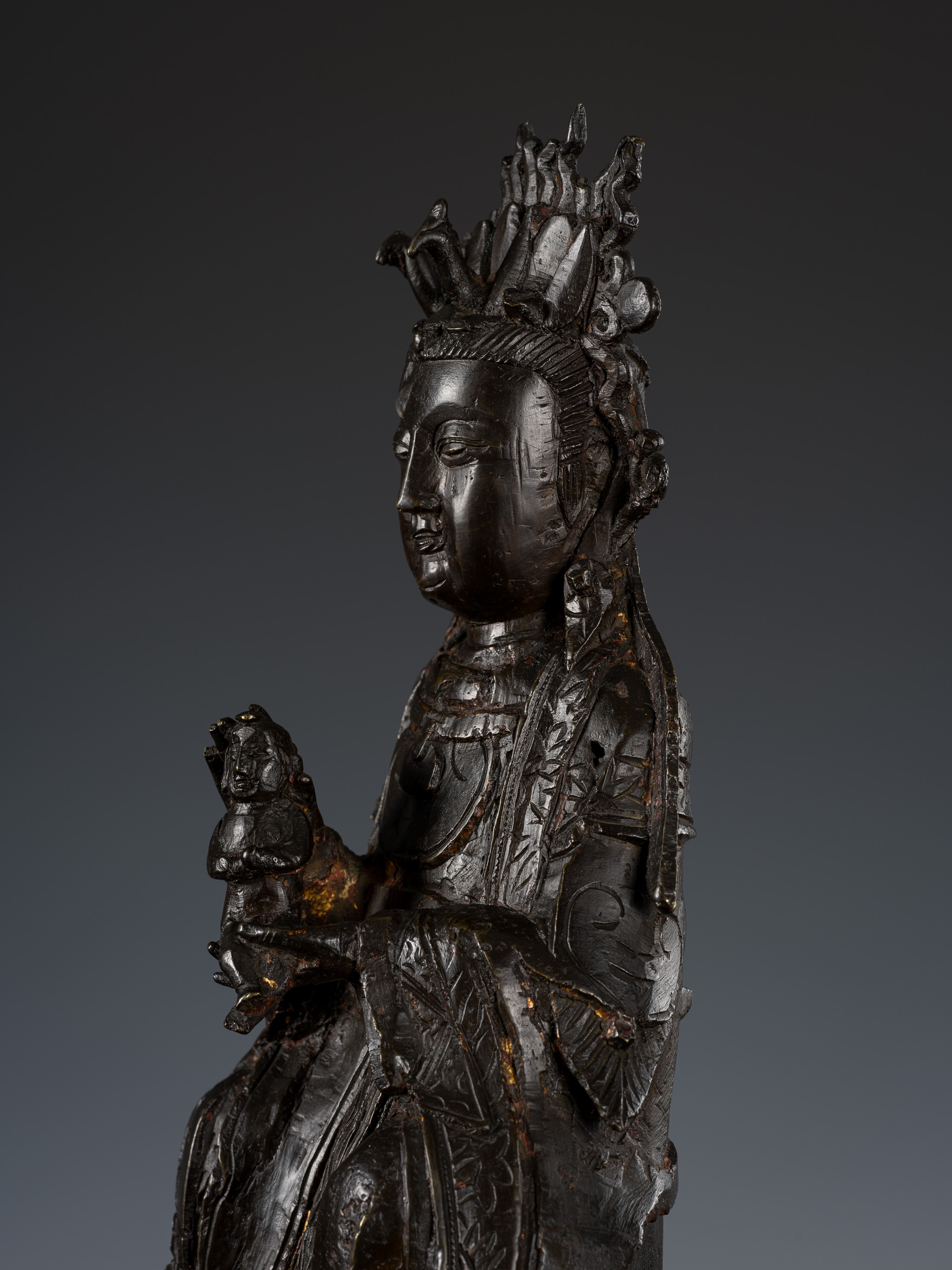 A BRONZE FIGURE OF SONGZI GUANYIN AND CHILD, MING DYNASTY - Image 10 of 10