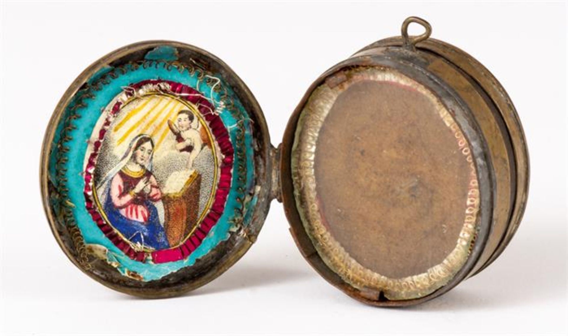 RELIQUARY IN MEDALLION FORM