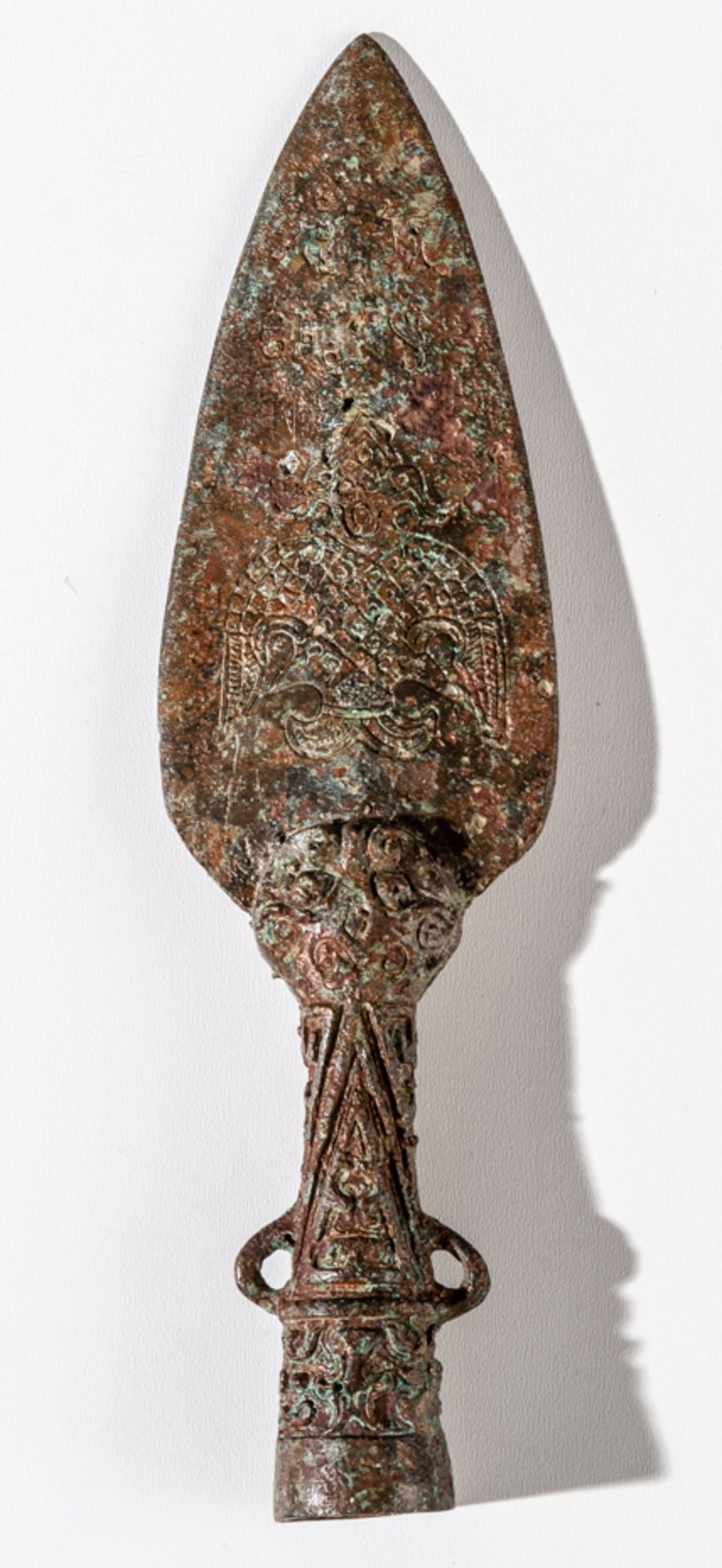 EARLY CHINESE SPEARHEAD - Image 2 of 2