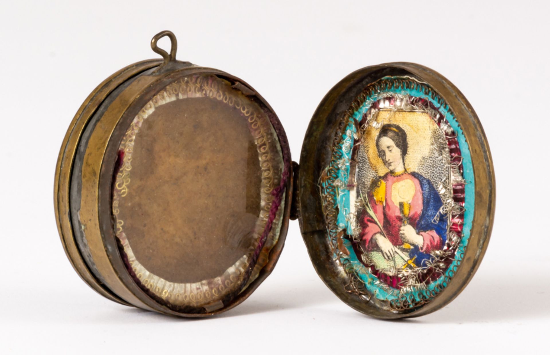 RELIQUARY IN MEDALLION FORM - Image 2 of 2