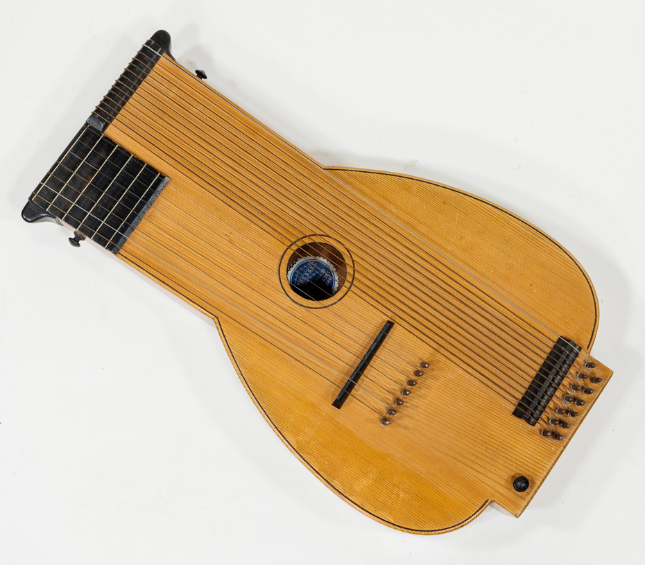 CONVOLUTE: HARP ZITHER AND STOESSEL'S BASSLUTE, 20TH CENTURY - Image 5 of 9