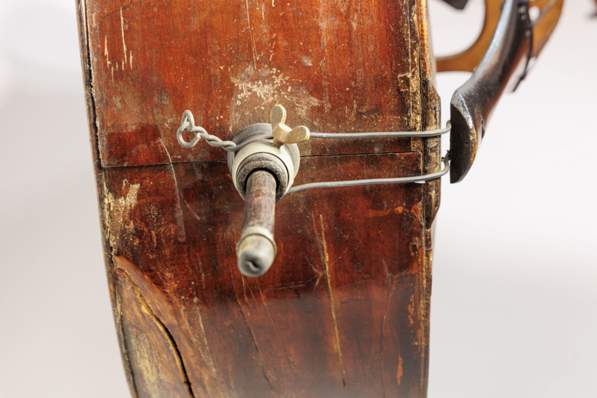 UNSIGNED DOUBLE BASS - Image 4 of 9