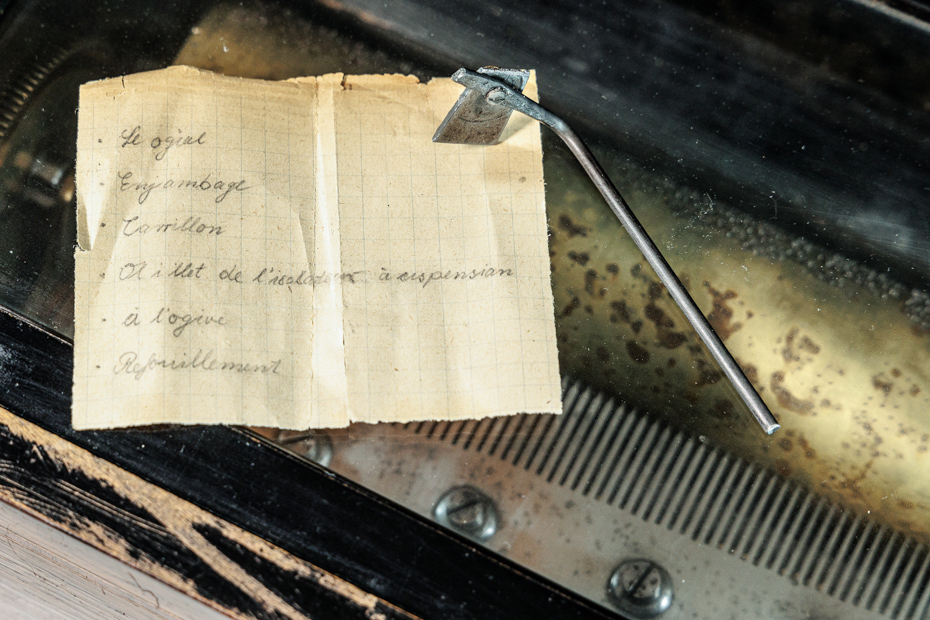 ROLLER MUSIC BOX POSSIBLY FORTE-PIANO, 19TH CENTURY. - Image 5 of 5