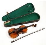 HISTORISCHE VIOLINE LUDOVICUS RICOZALI CREMONA MIT KASTEN UND BOGEN