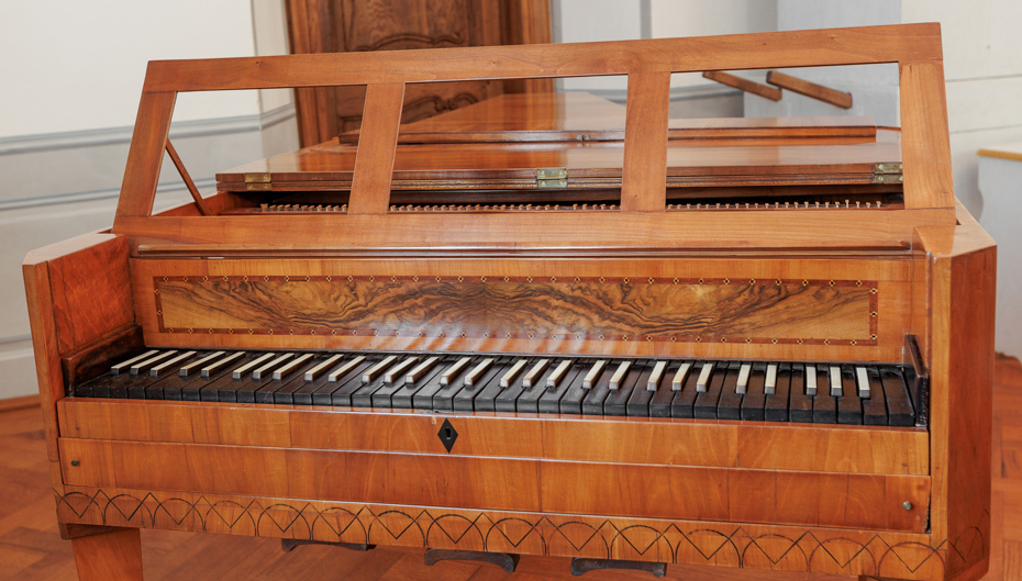 FORTEPIANO BY JOHANN GEORG KLEIN, OCKSTADT NEAR FRANKFURT, CIRCA 1810 - Image 2 of 8