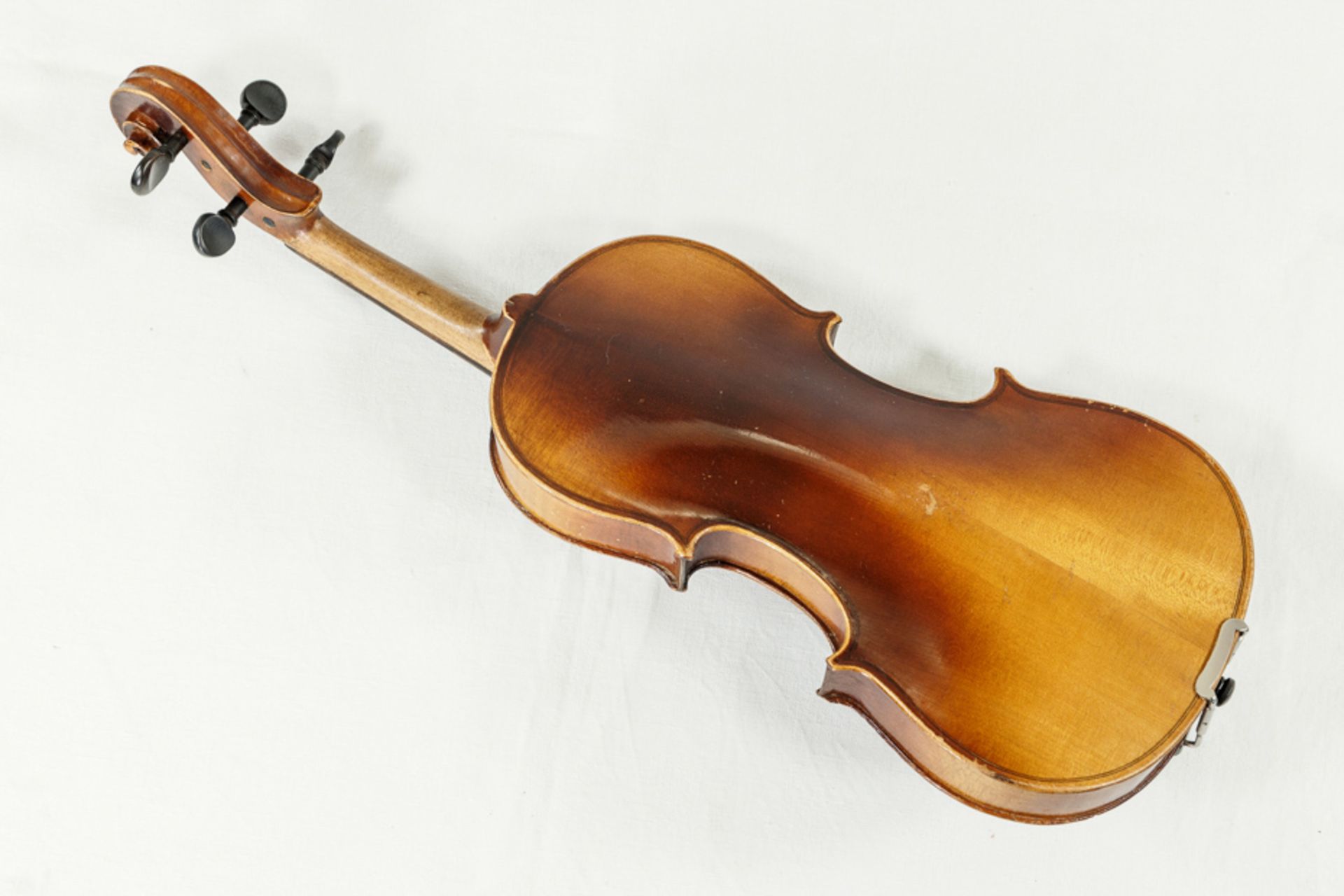 OLD VIOLIN WITH VIOLIN CASE - Image 3 of 6