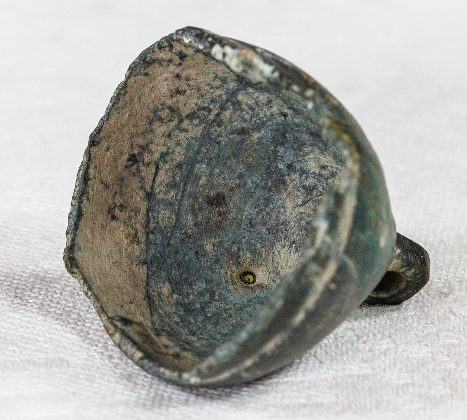 CONVOLUTE OF 4 SMALL, HISTORICAL BELLS - Image 10 of 10