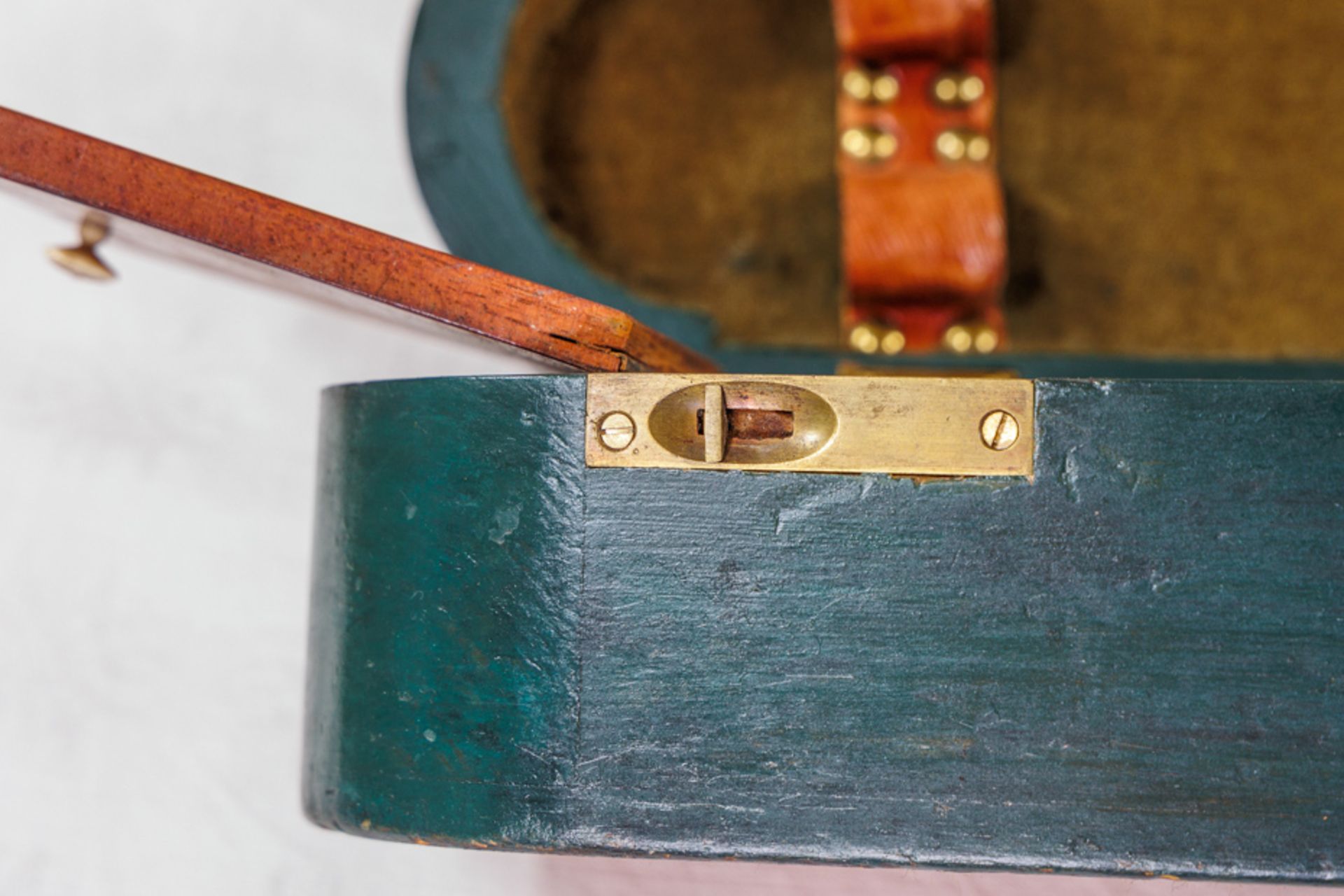 ELEGANT VIOLIN CASE WITH THREE CASKETS GERMANY 19TH CENTURY - Image 3 of 5