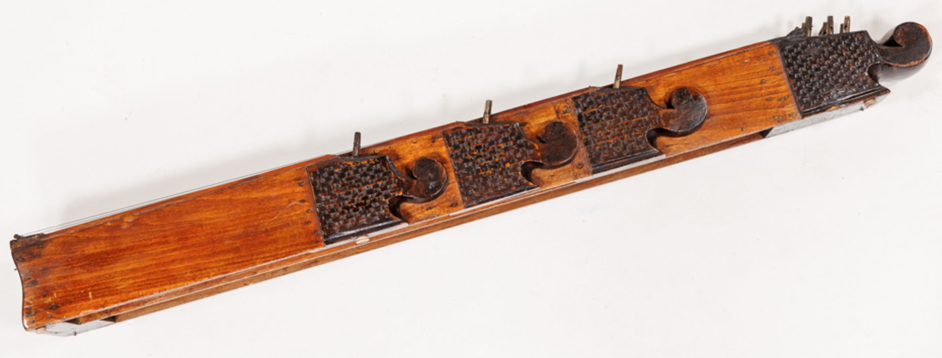 CONVOLUTE DOVECOTE ZITHER AND SMALL-HEADED ZITHER/CITERA, HUNGARY, 19TH/20TH CENTURY - Image 6 of 9