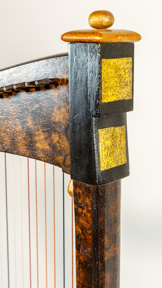 BOHEMIAN HOOK HARP CIRCA 1810 - Image 5 of 11