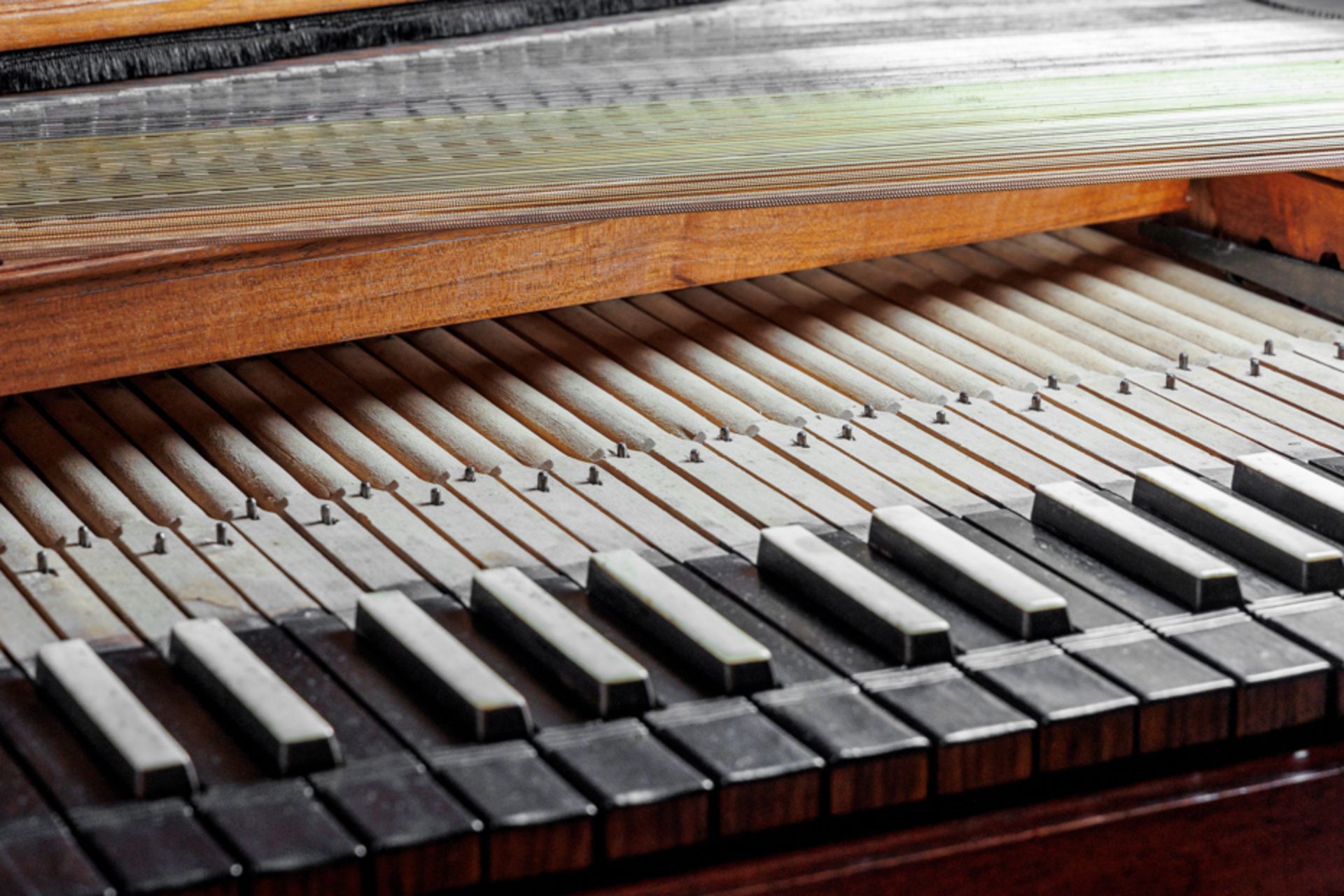 GERMAN SQUAREPIANO BY JOHANN MATTHIAS SCHIFFMANN, DUSEMOND (BRAUNEBERG), CIRCA 1780-1790 - Image 6 of 8